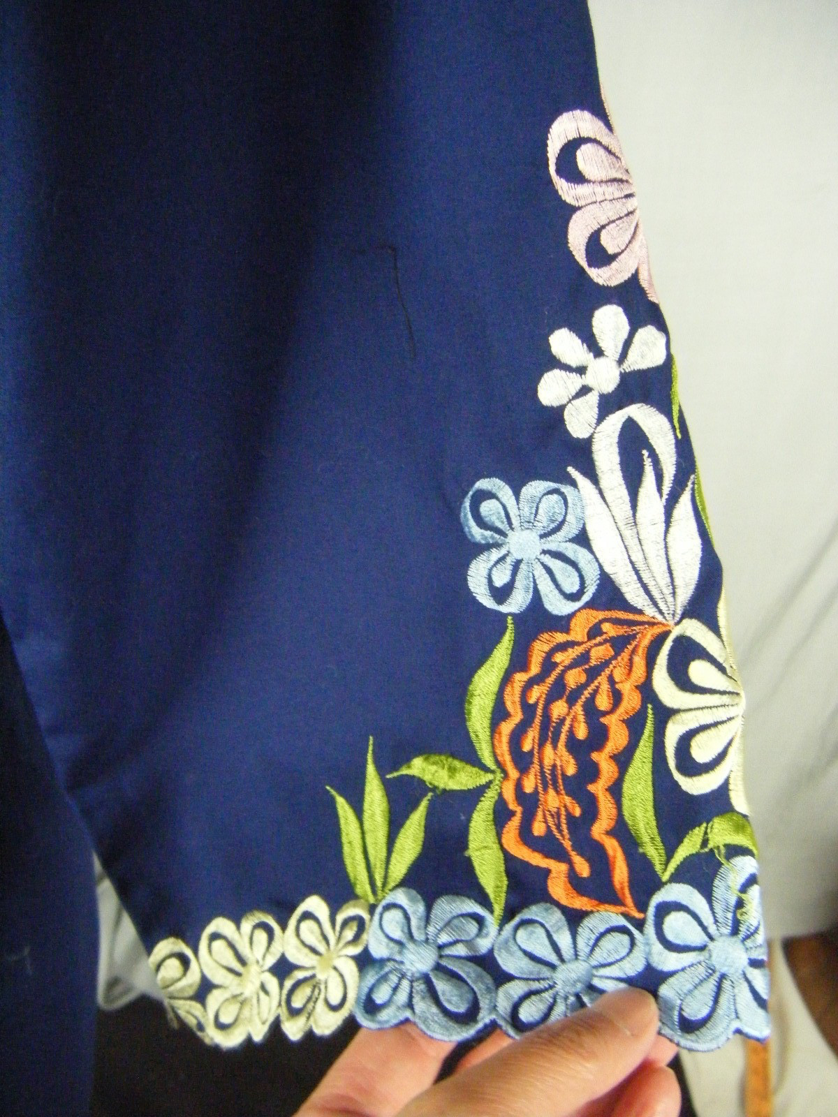 LEANDRA CROCHET Vtg 70s Navy Multi Color Floral Embroidery Dress-Bust 45/M