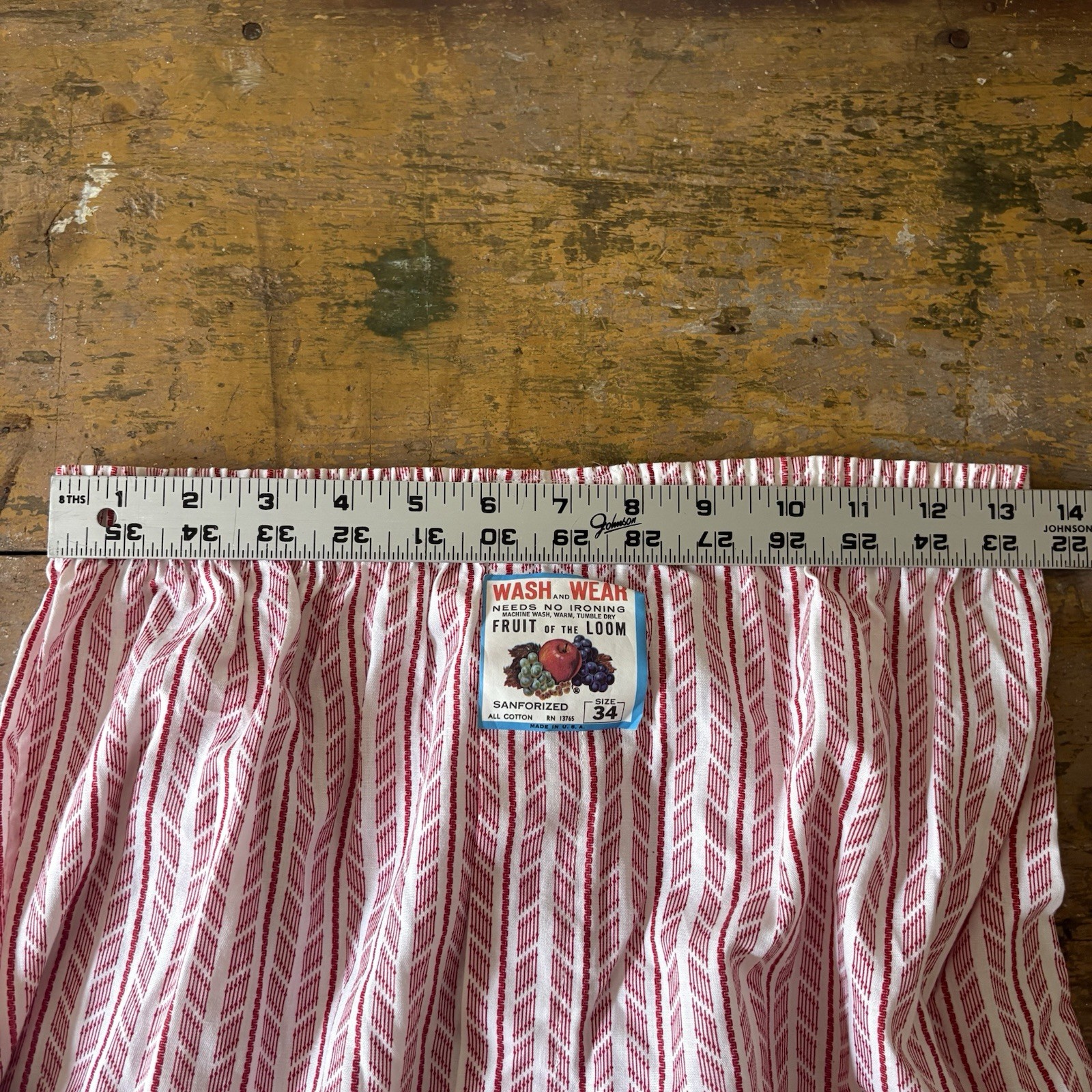 Vintage 1950s 60s Men’s Fruit Of The Loom NOS Deadstock Boxer Shorts Red