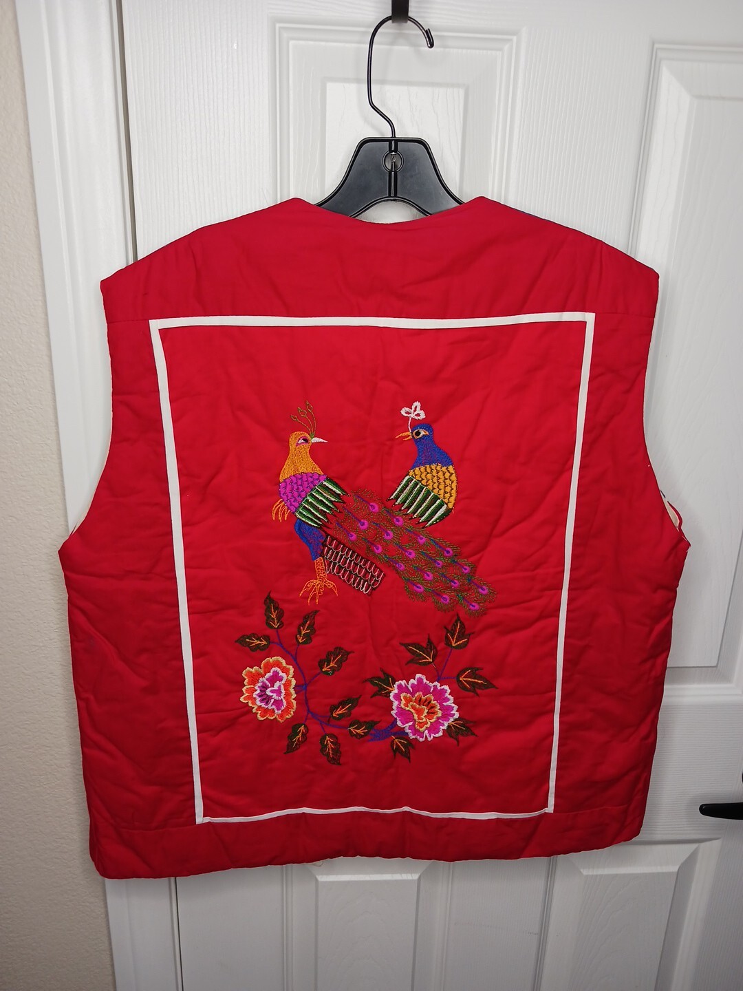 Vintage Embroidered Quilted Patchwork Vest Appliqué Chinese South American Med-l