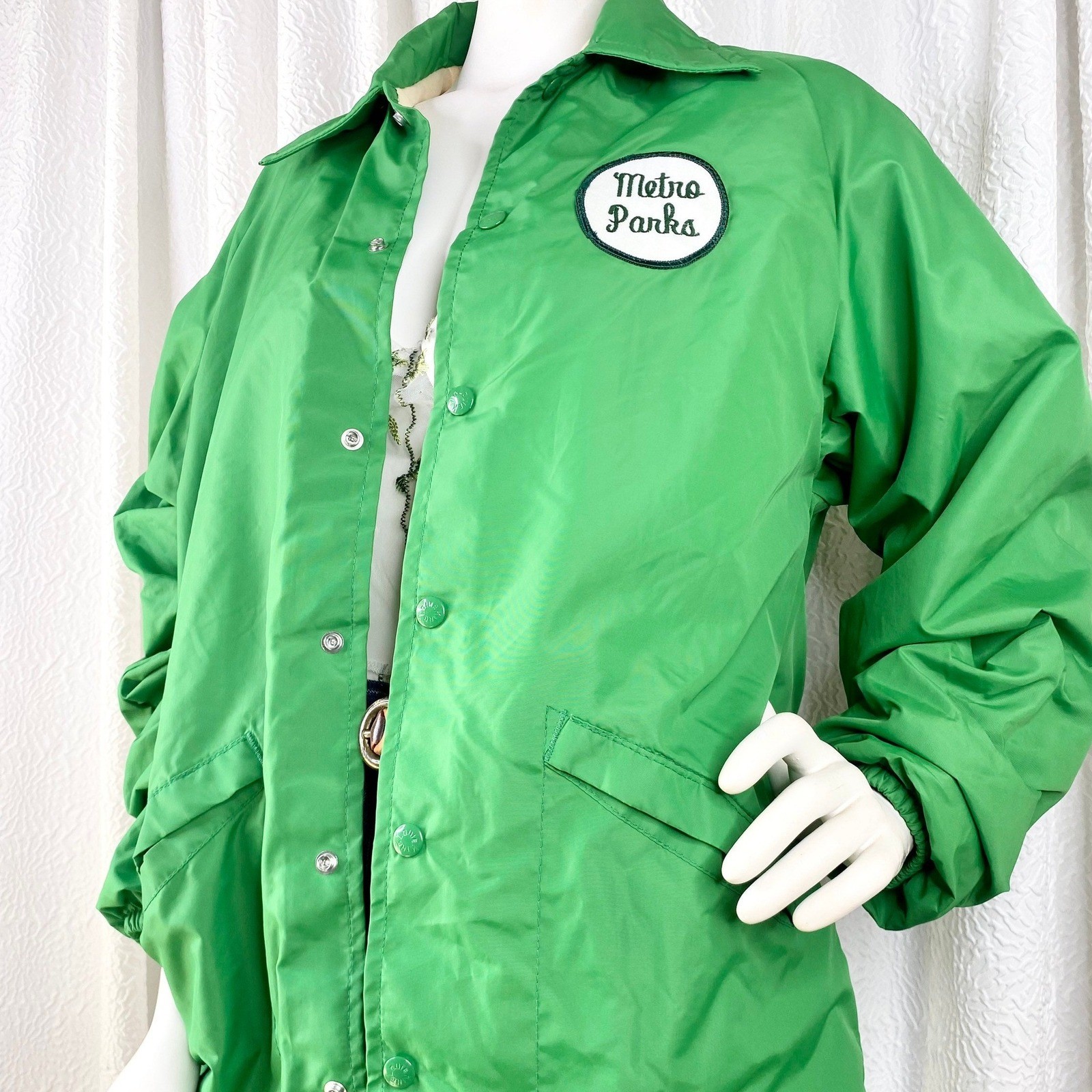Vintage Emerald Green Coach Jacket, Dagger Collars, Athletic Jacket, Size Medium