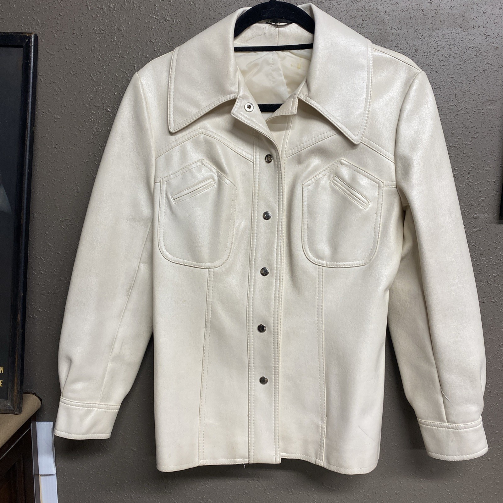 Sears Vintage White Vinyl Coat, Silver Snaps Lining,Great Condition. Size Small.