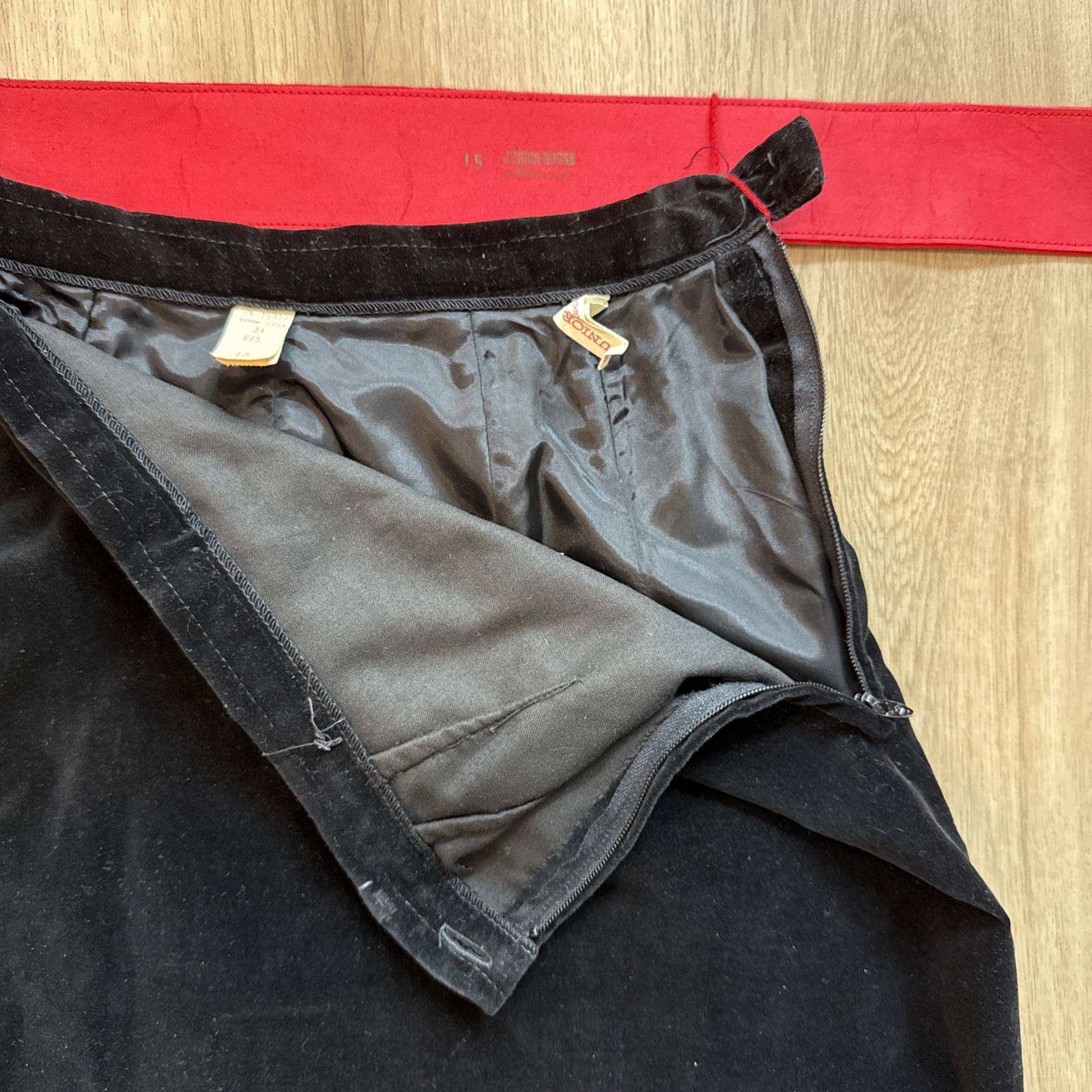 Vintage Junior House Velvet Skirt Suit Black Red Trim Belted Mod Set Size 15