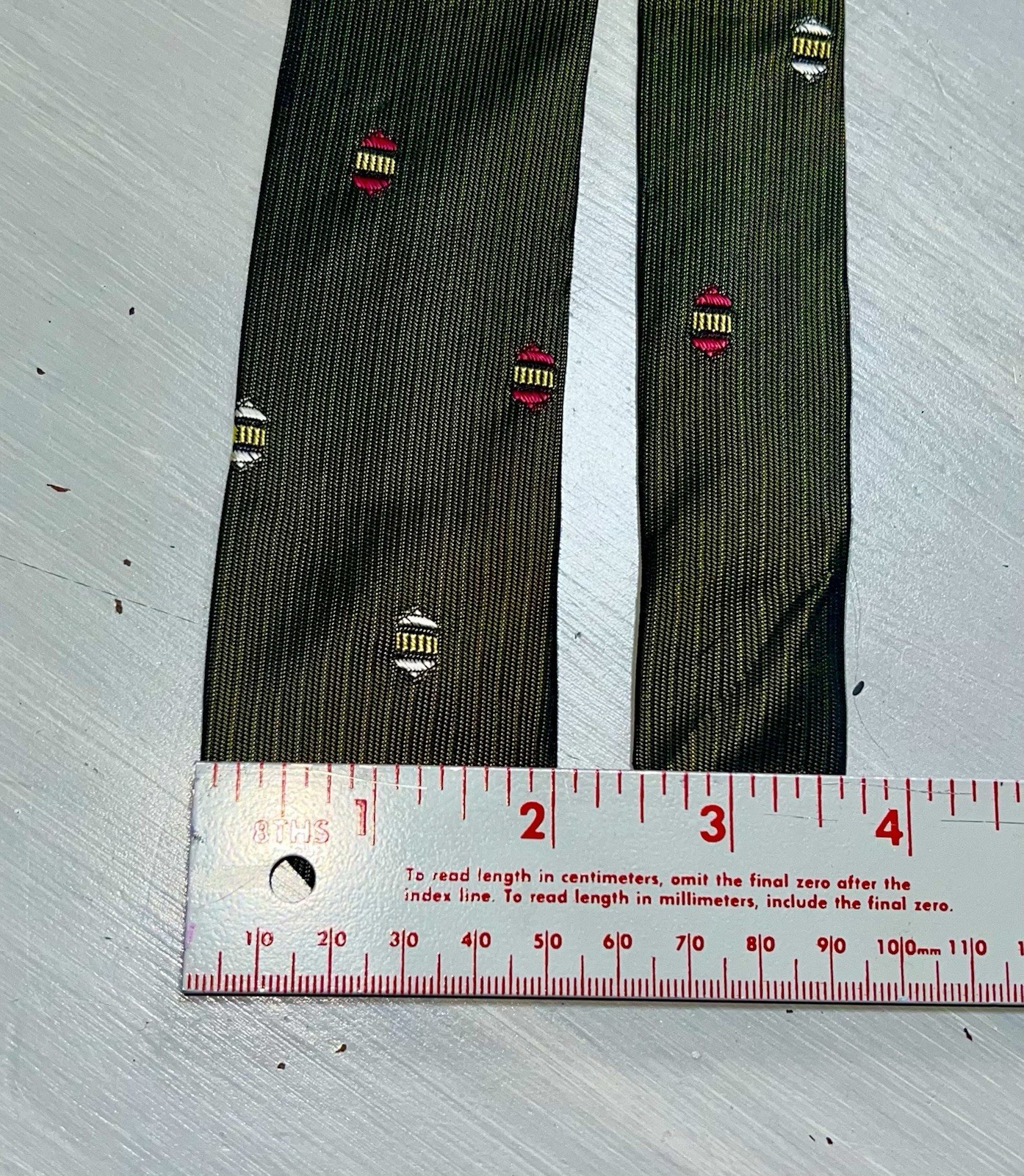 NOS Vintage 1960’s Skinny Narrow Acetate Rayon MCM Mod Hipster Men’s Necktie Tie