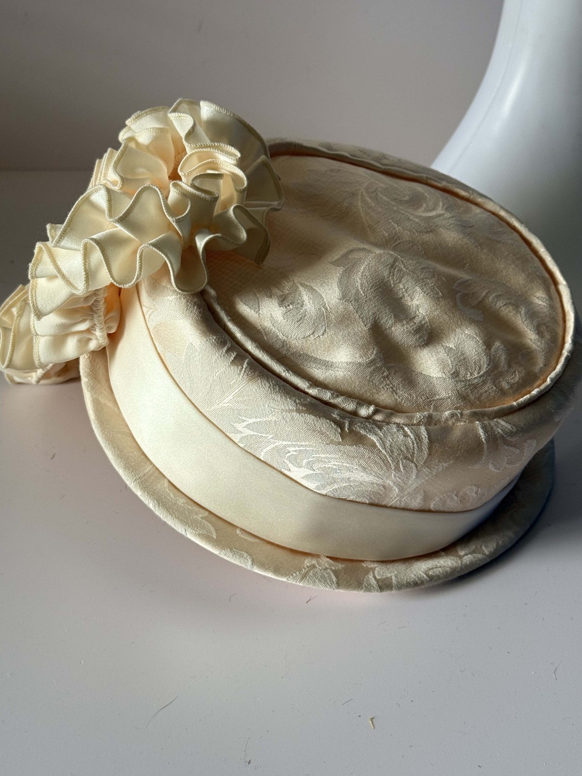 Vintage Ivory Pillbox Hat, Brocade Bridal Hat, Satin Cocktail Hat, Wedding Hat,