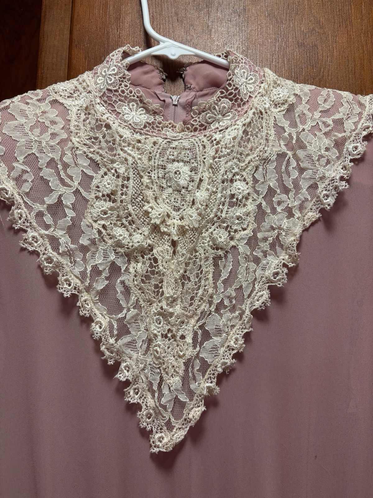 Vintage Pink Dress Pleated Skirt Lace Collar Size 13/14 Made In USA