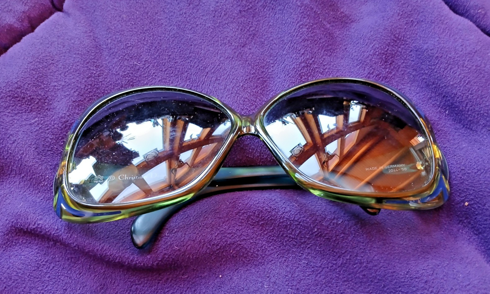 VINTAGE LADIES CHRISTIAN DIOR TWO TONE SUNGLASSES BLUE & GREEN MODEL 2044-50