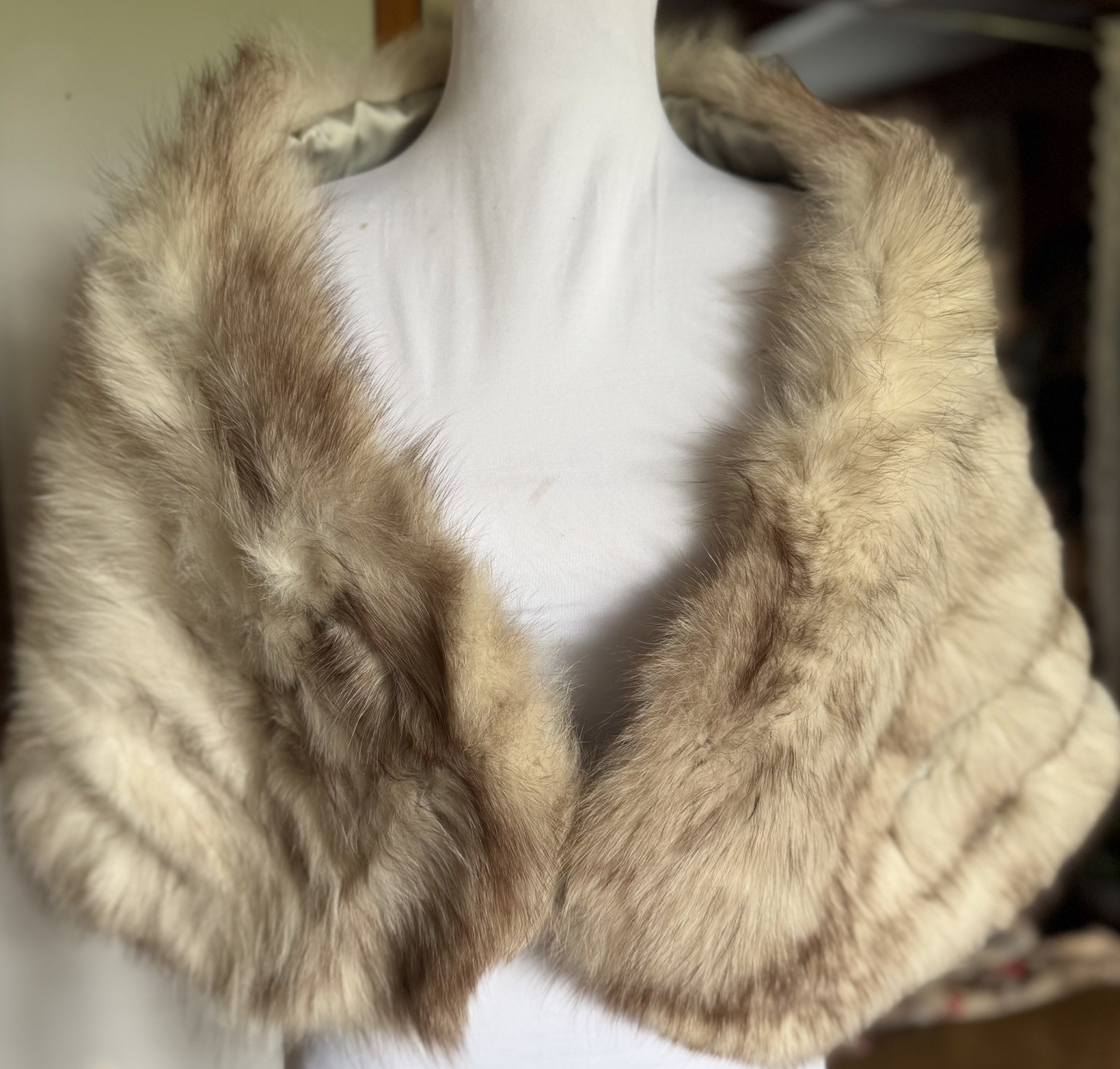 Silver Fox Fur Stole Coat Wrap Nicholson Furs Bead Embroidered Lining 46” X 16”