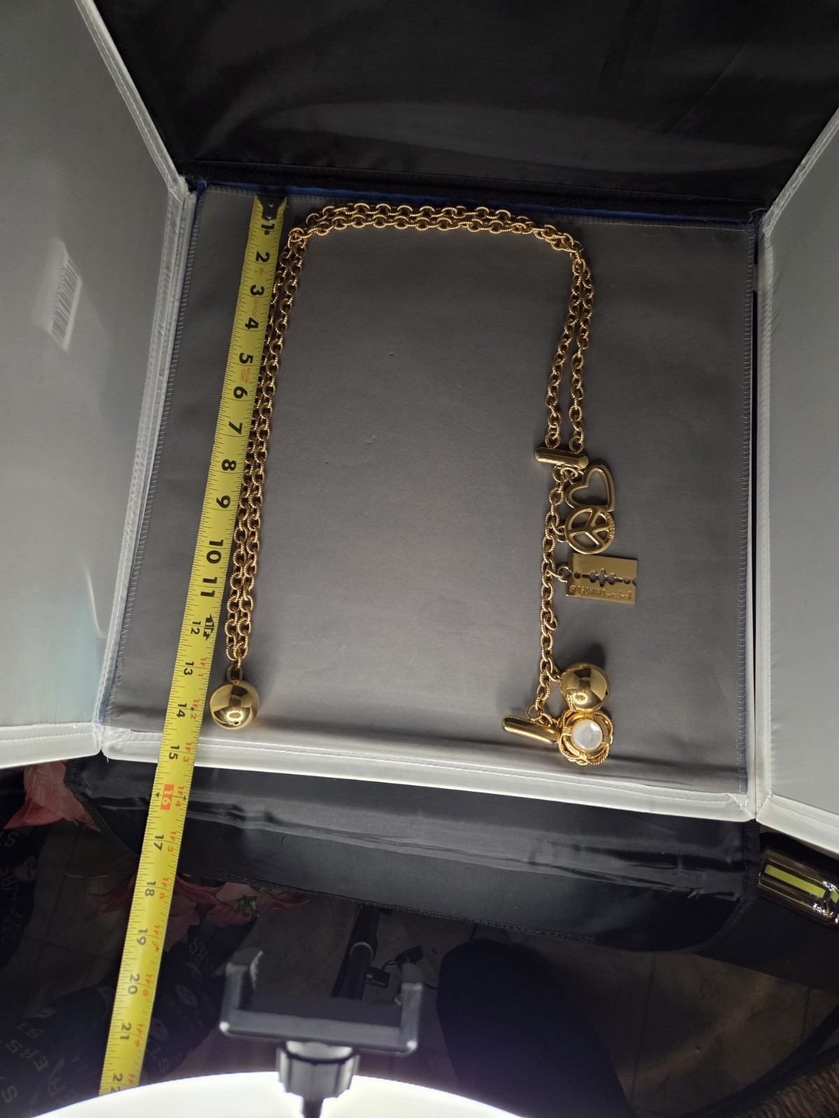 MOSCHINO By REDWALL GOLD CHARM BELT/ NECKLACE CHUNKY & BEAUTIFUL