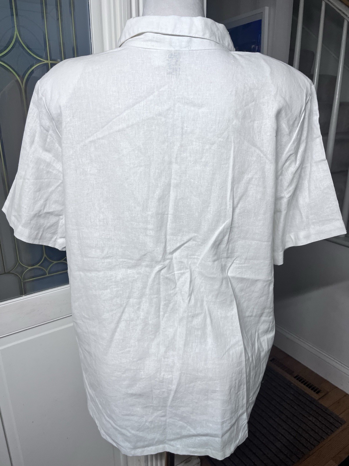 Club Z NWT Deadstoqck 2X Linen Blend Embroidered Floral Button Front Blouse