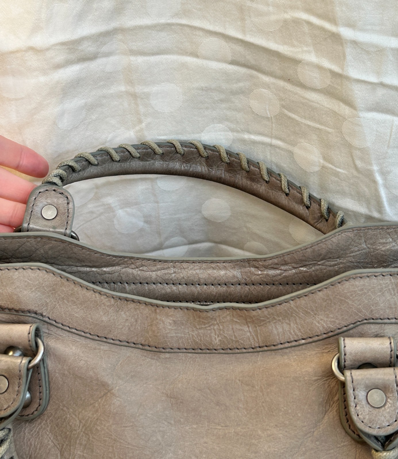 Vintage Balenciaga 2004 Classic Le City Medium | Army Green