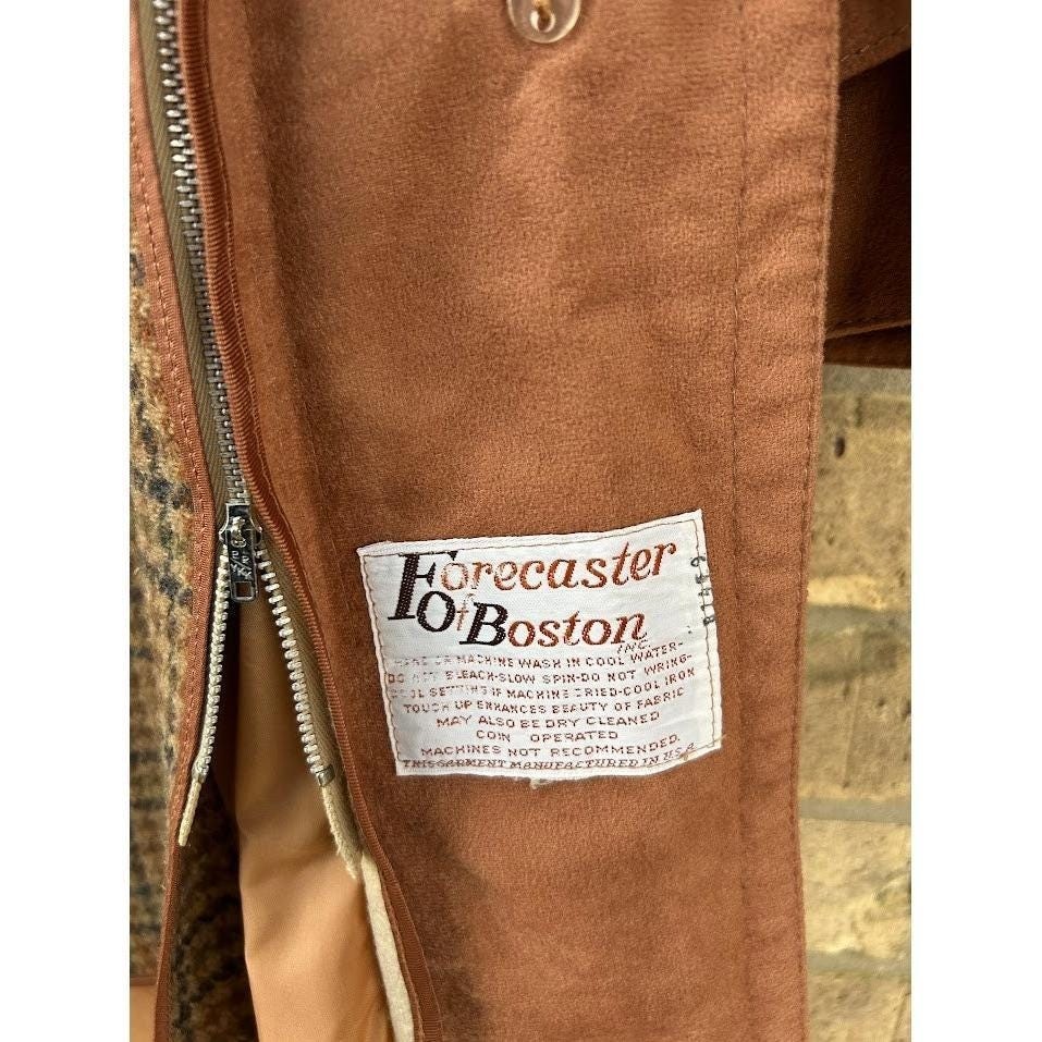 Vintage Forecaster of Boston Trench Coat Jacket Zip out Liner Size Large