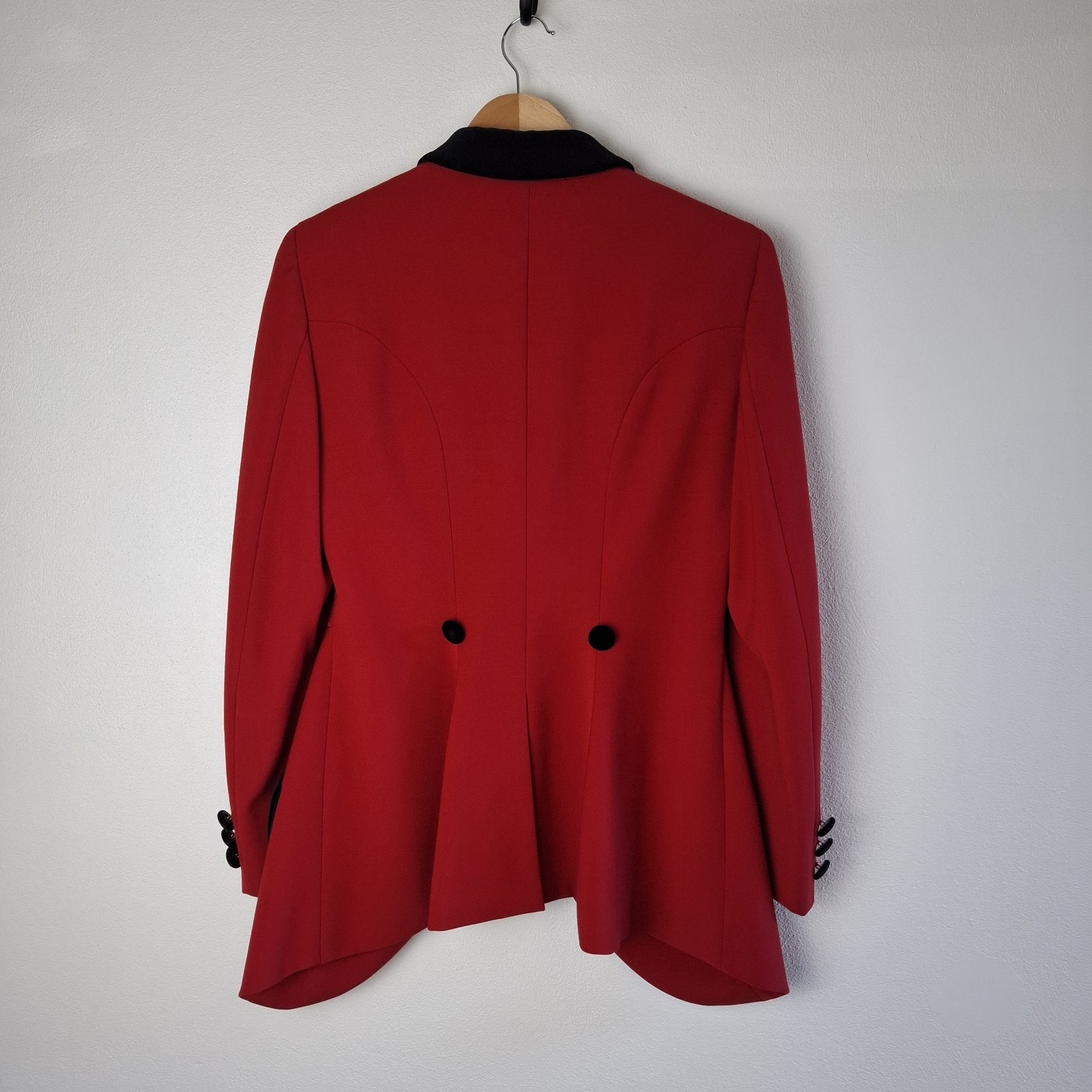 Vintage Moschino Cheap & Chic Red Wool Tuxedo Blazer Black Velvet IT 44 AU 12-14