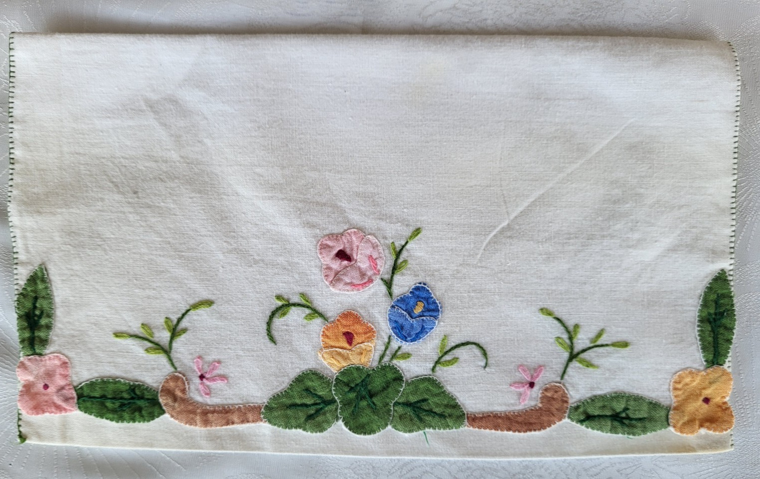 20 Vintage Silk Handkerchief Lot & Applique Hanky Keeper US Army Air Forces