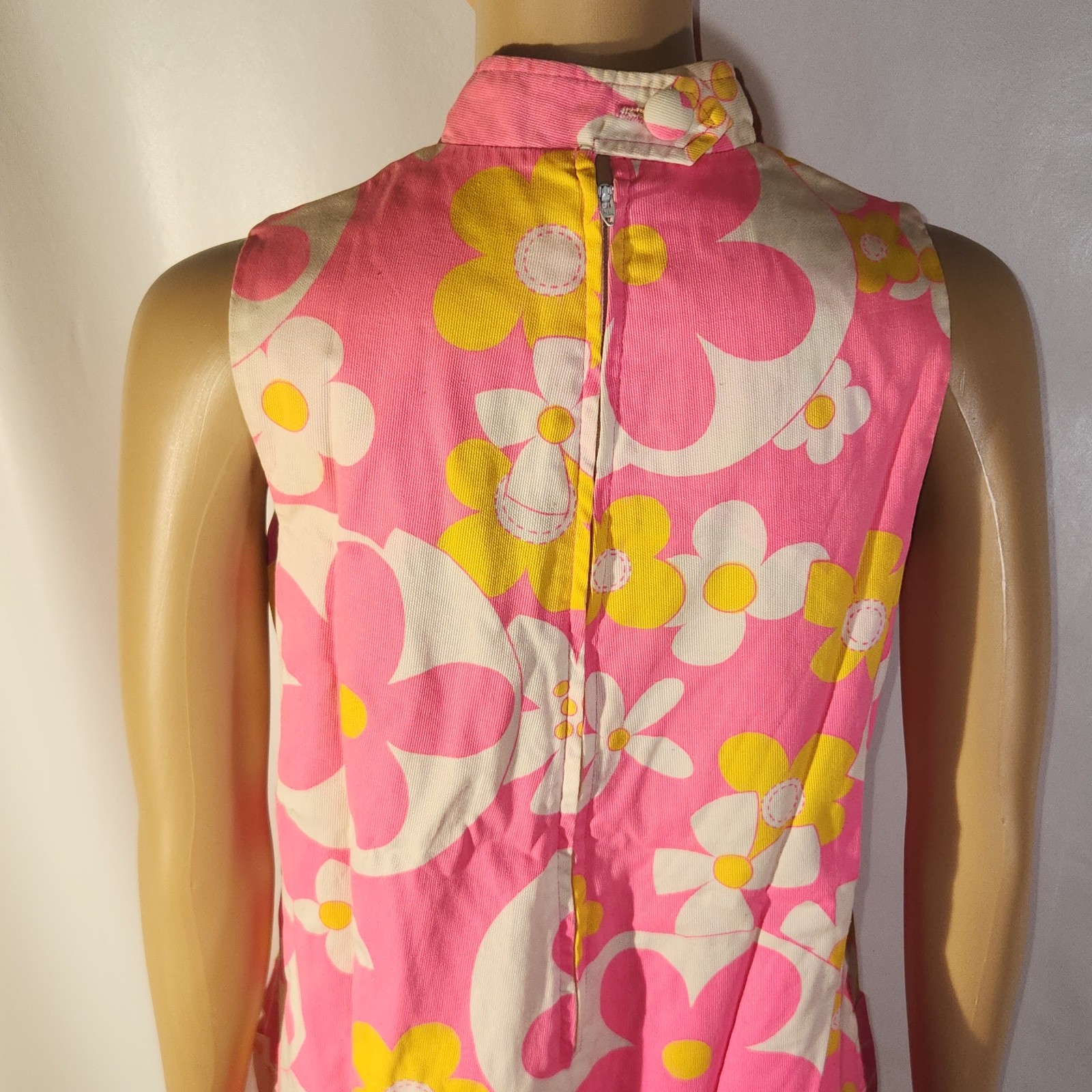 VINTAGE HALE HAWAII GOGO DRESS Aloha Hawaiian MOD PINK FLORAL SLEEVELESS 60s POP