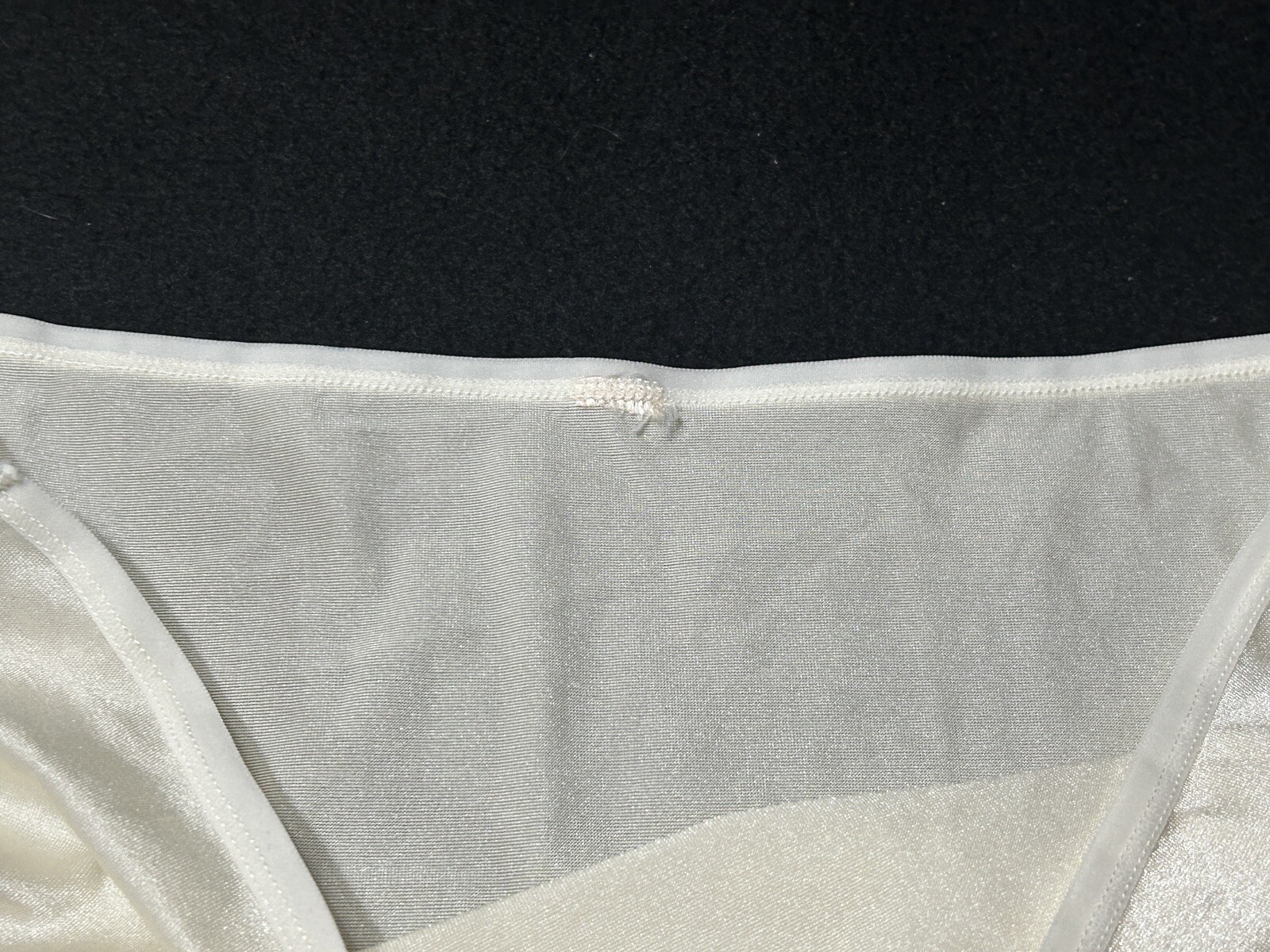 Vtg CACIQUE Second Skin Satin Glossy Hi-Cut 18/20 Ivory Shimmer Panties #194