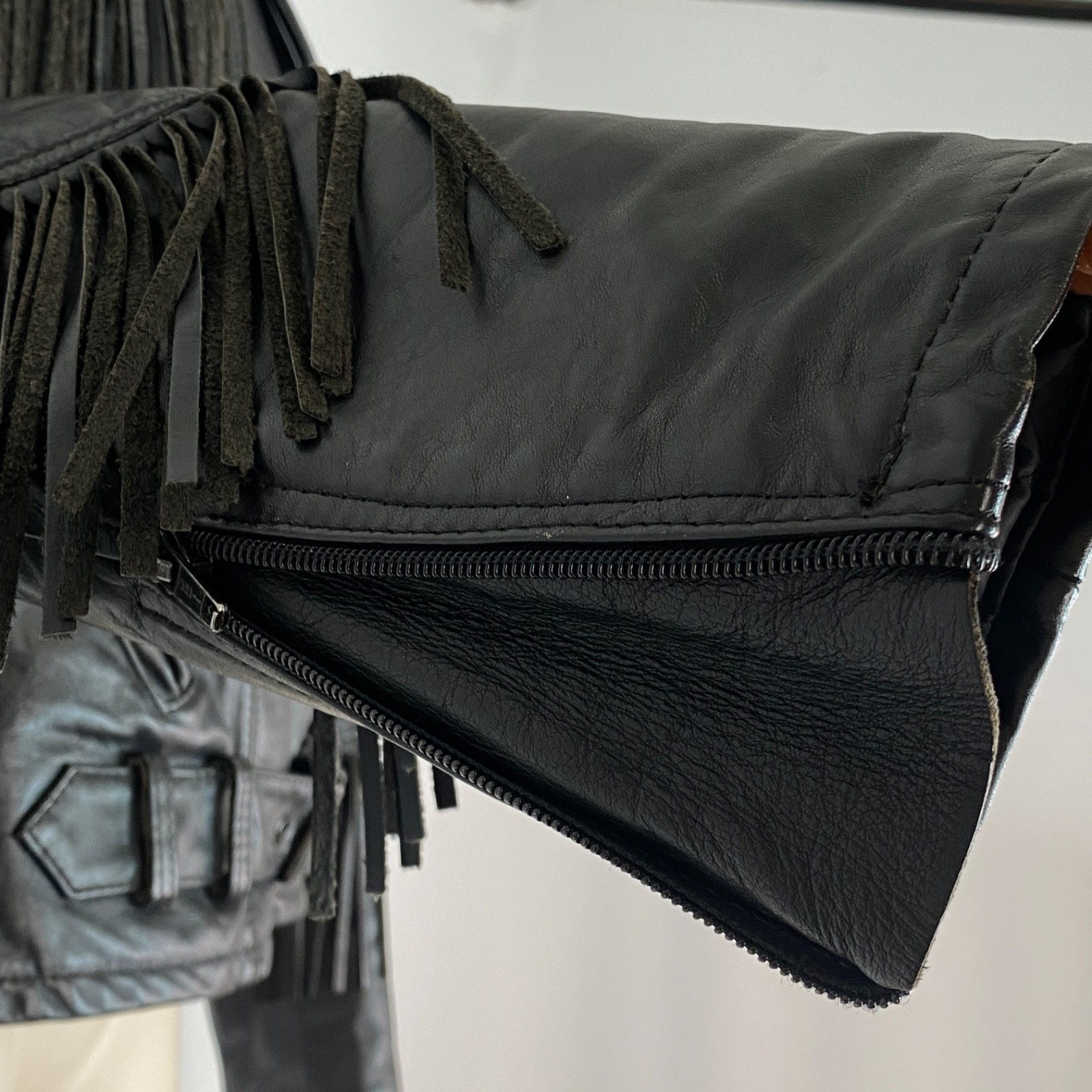 Vintage black leather fringe jacket women’s S M moto rocker biker TAURUS