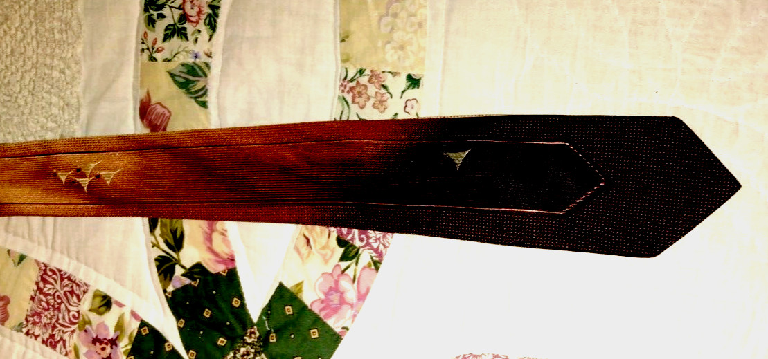 VINTAGE NECKTIE BEAUTIFUL RAYON ACETATE BROWN RUST HOMBRE VAN HEUSEN 56″ 2 3/8″W