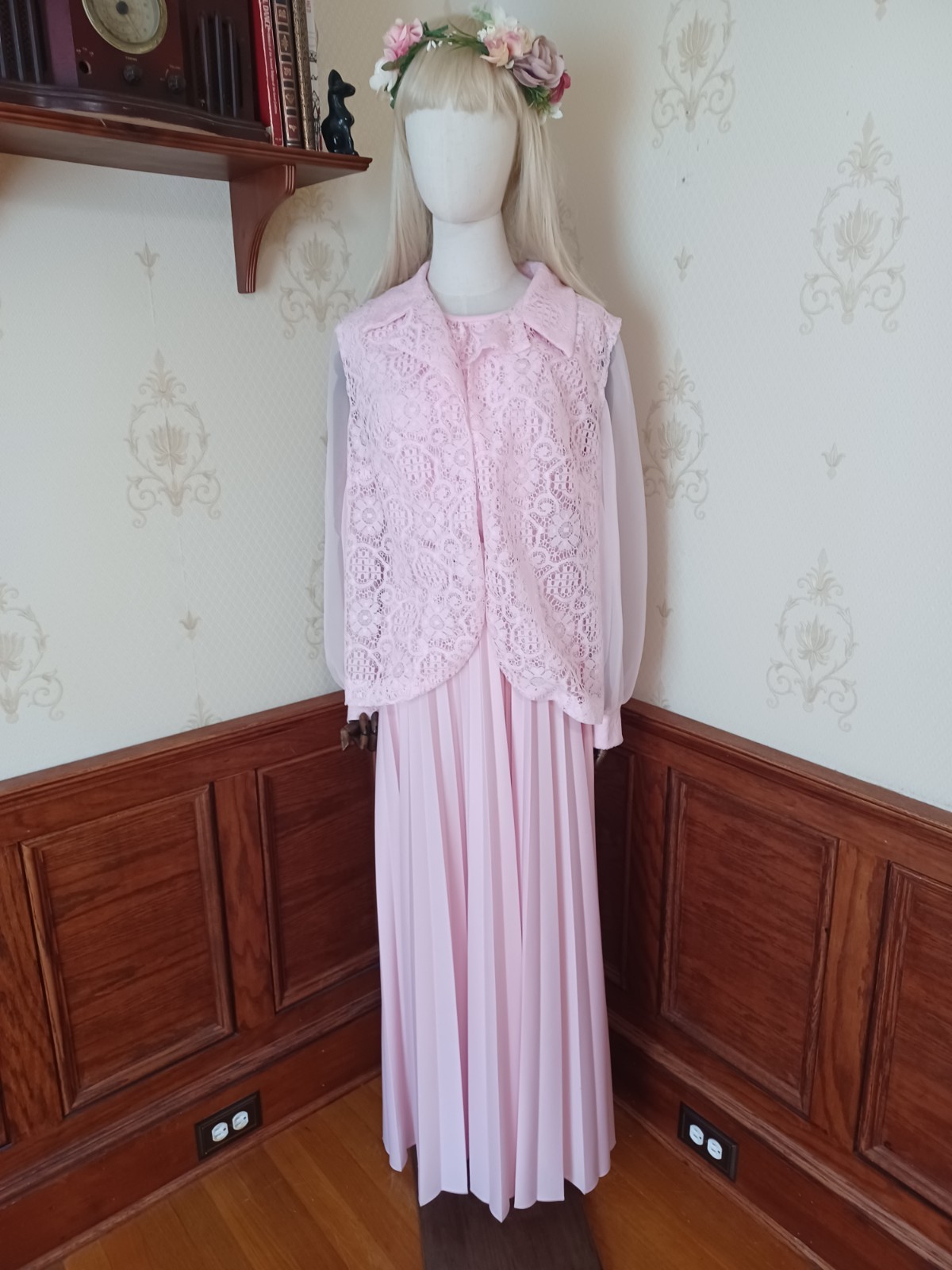 Vintage 1970s 3 Piece Pink Romantic Prairie Accordion Pleat Maxi-Dress, Sz 22.5