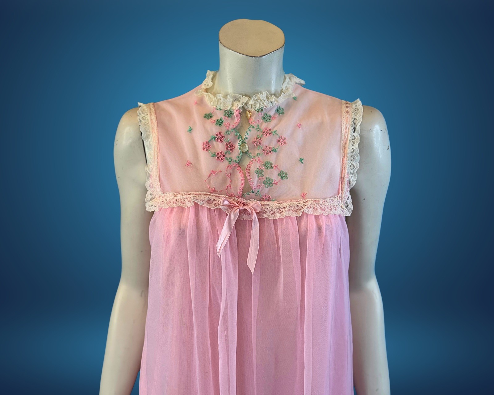 1960s Pink Sheer Nylon Babydoll Embroidered Lace Nightgown | S