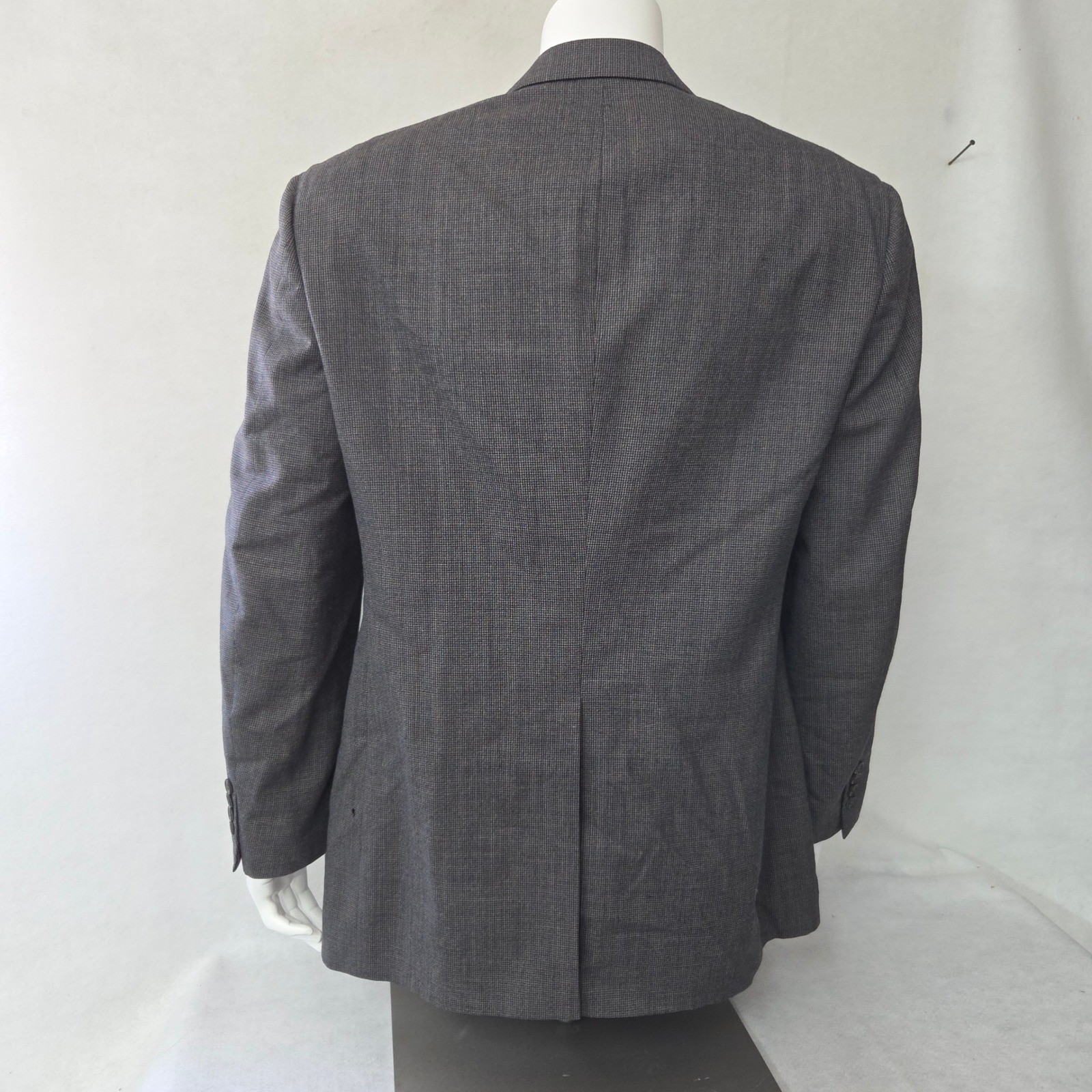 Bill Blass Blazer Mens 42R Grey Micro-Check Pure Wool 2-Button Sport Coat USA