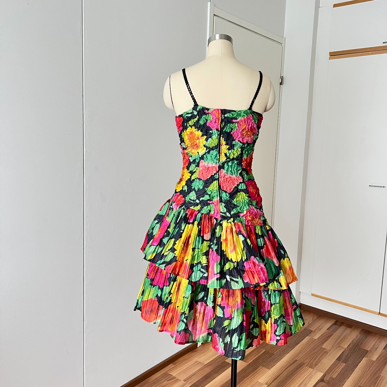 1980s Floral Taffeta Cocktail Party Dress Tiered Retro Prom Evening Gown Retro