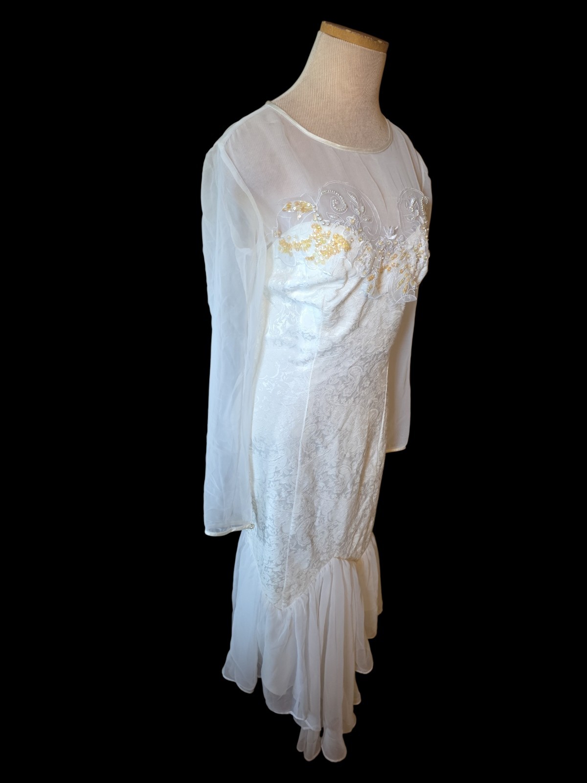 Vintage 80s New Leaf Ivory Lace Beaded Long Sleeve Fishtail Wedding Dress