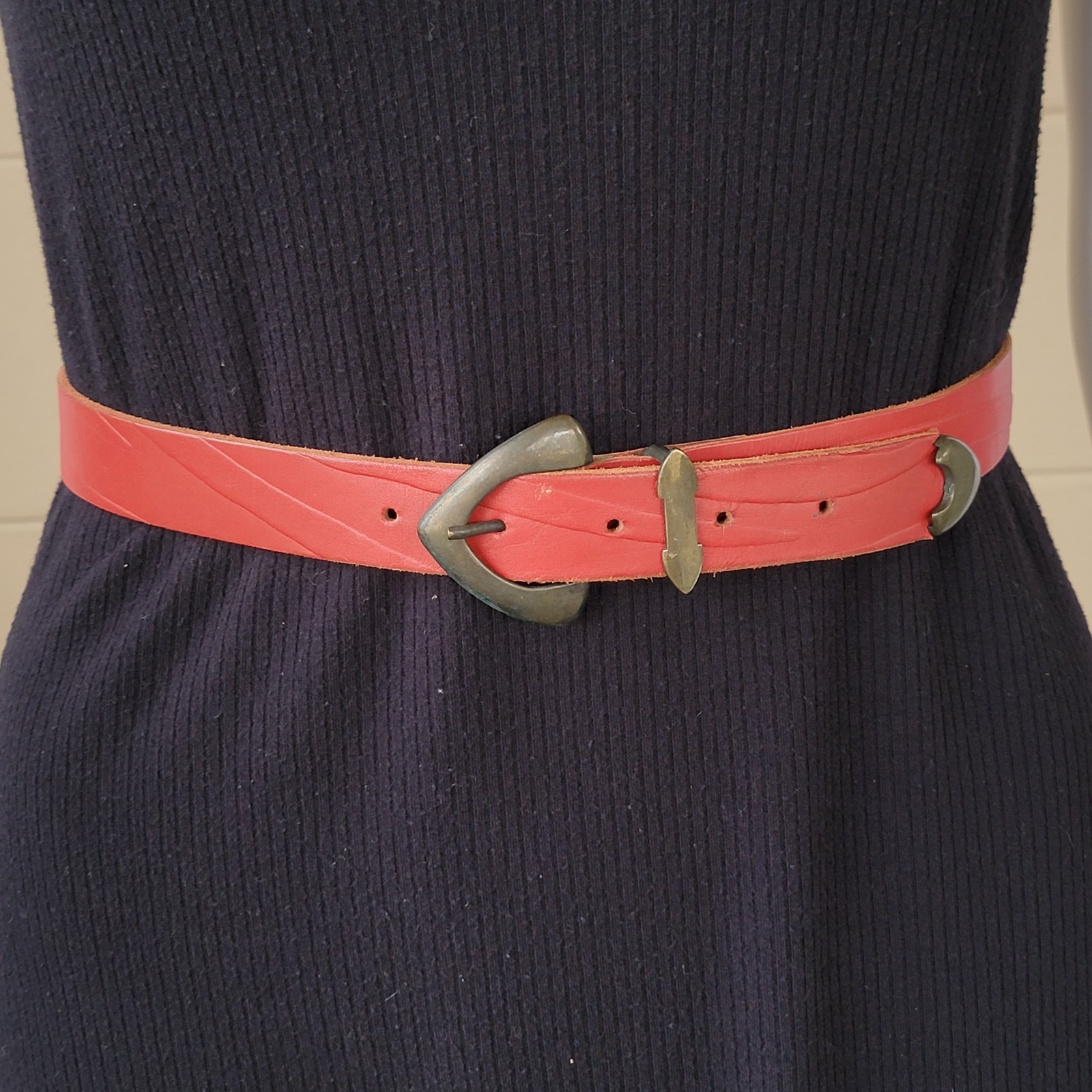 Vintage Red Genuine Leather Belt Dark-Gold Metal Buckle Women Size 28 XS/S