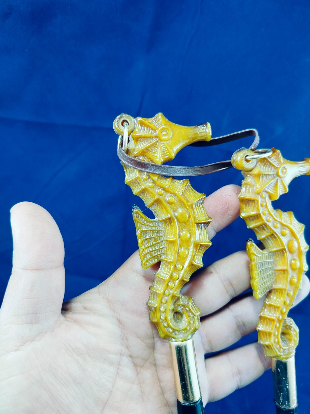 Vintage 1950s-60s Seahorse Bakelite Shoe Horn & Brush Set Mid Century Kitsch