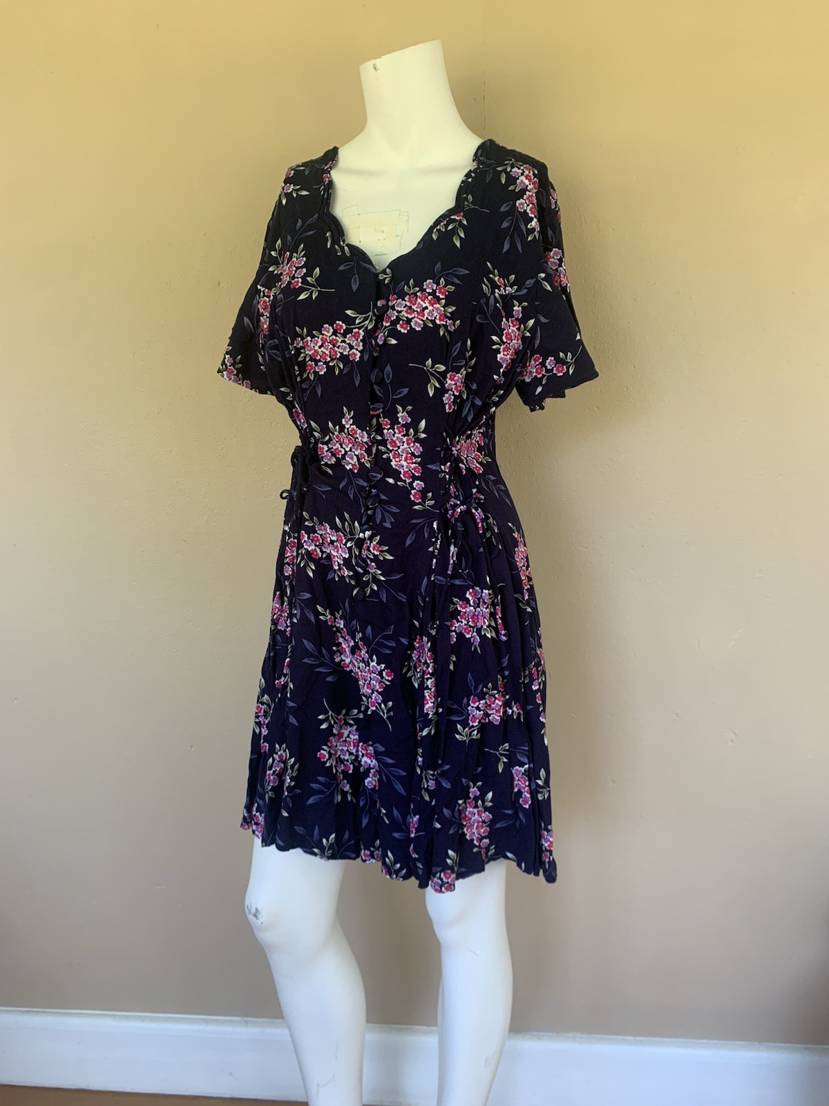Vintage 90s Floral Short Sleeve Romper | Y2K Shorts Playsuit W Waist Ties, M/L