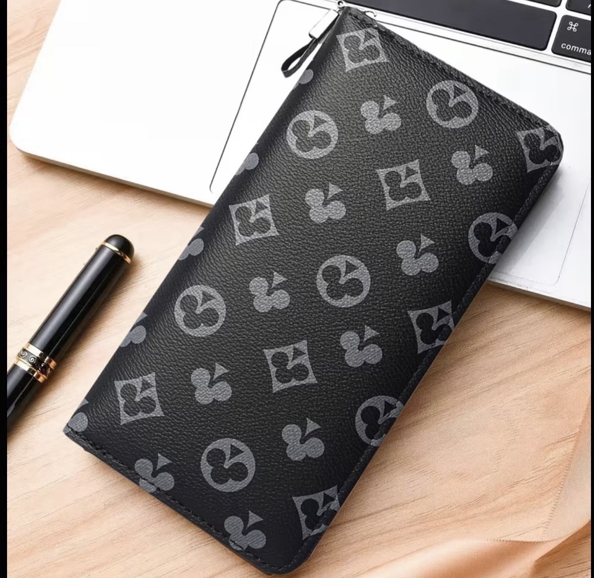 Large Capacity Synthetic Leather Wallet Compatible With All Smartphones