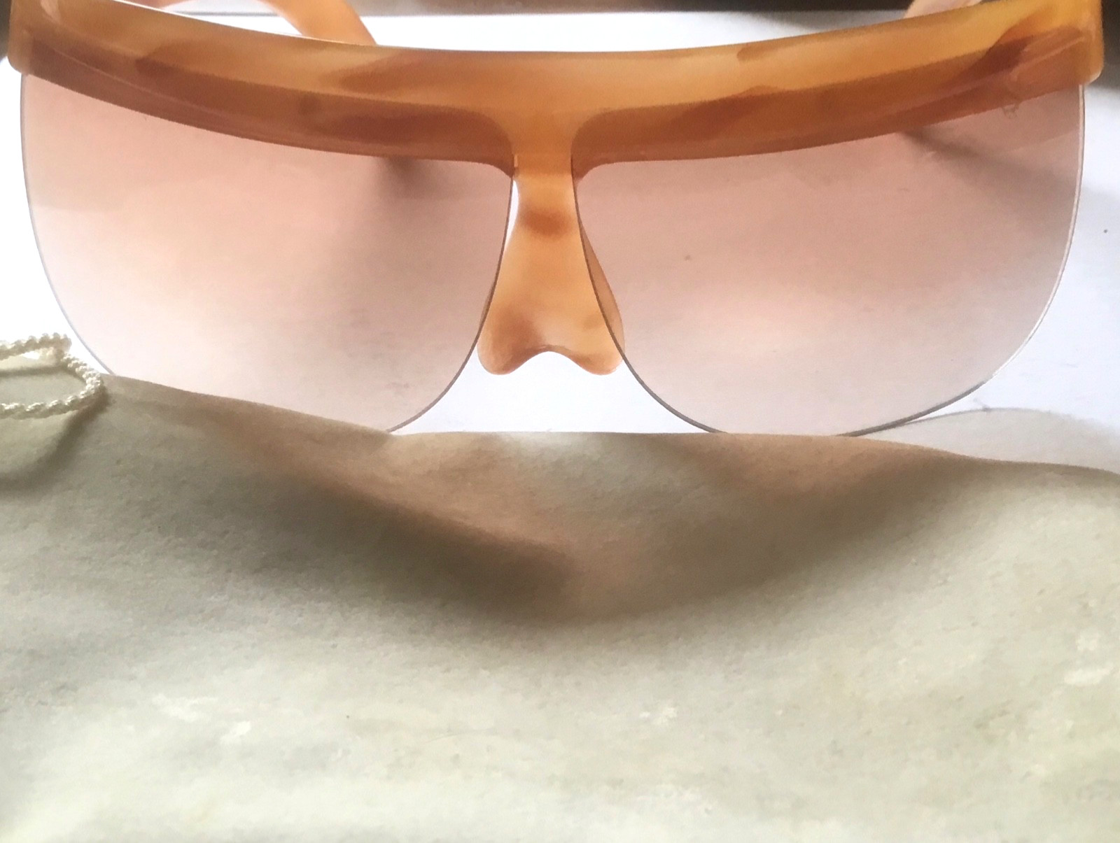 Vintage 1960’s Courrèges Paris Women’s Sunglasses w. Case 7853 AC 10 France