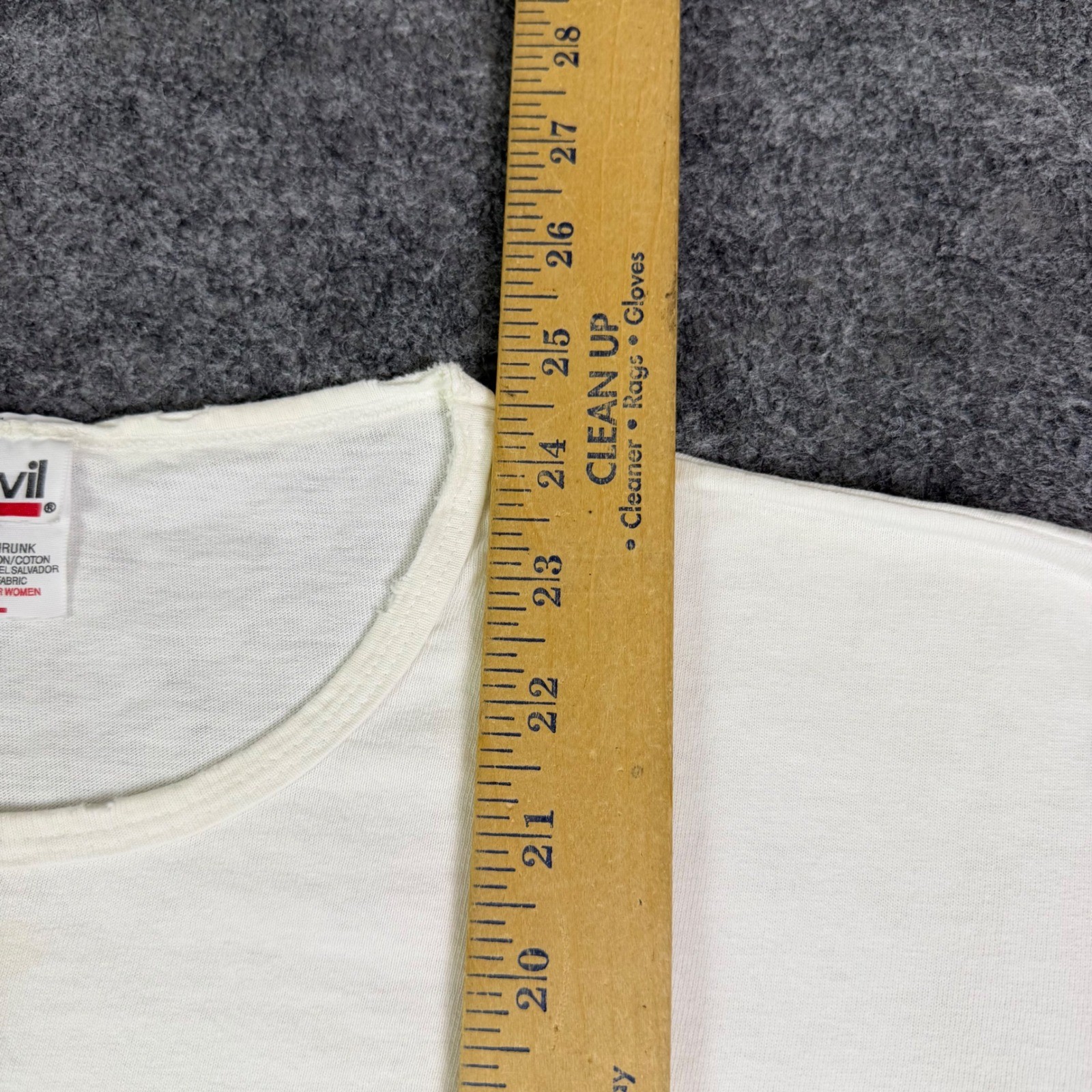 Vintage 2004 Mendocino California Sev Ickes Graphic T-Shirt White Anvil Large