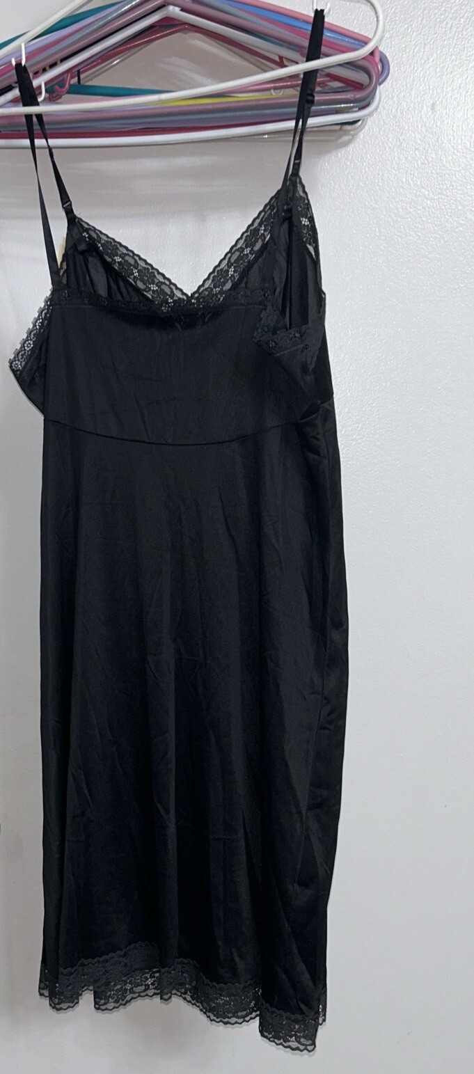 Vintage Vanity Fair Slip Black Size 40 S NWT