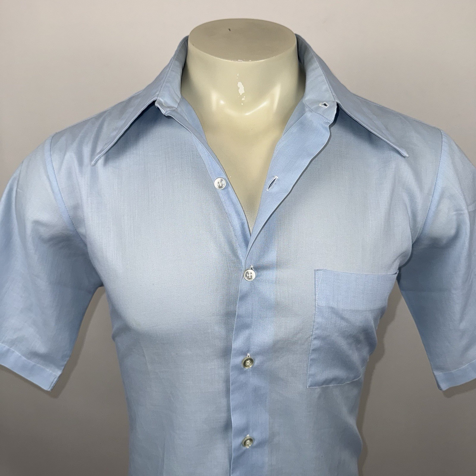 Vtg 60s 70s Arrow Dress Shirt Sanforized Light Blue Dagger Collar USA Mens Large