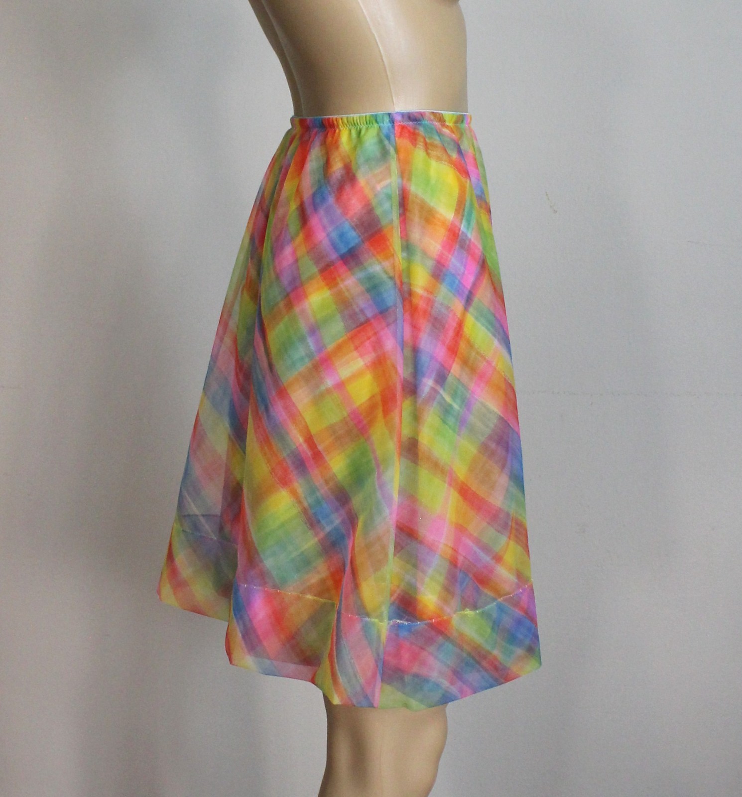 Vintage 1960s/60s Vanity Fair Rainbow Stripped Chiffon Overlay Skirt Slip