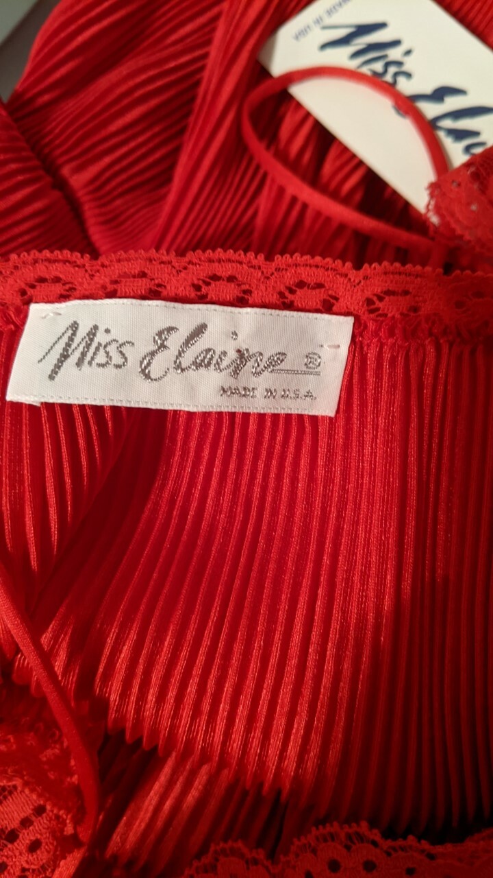 NWT!! RED VINTAGE VTG MISS ELAINE PLEATED TEDDY/ROMPER/BODYSUIT-MEDIUM