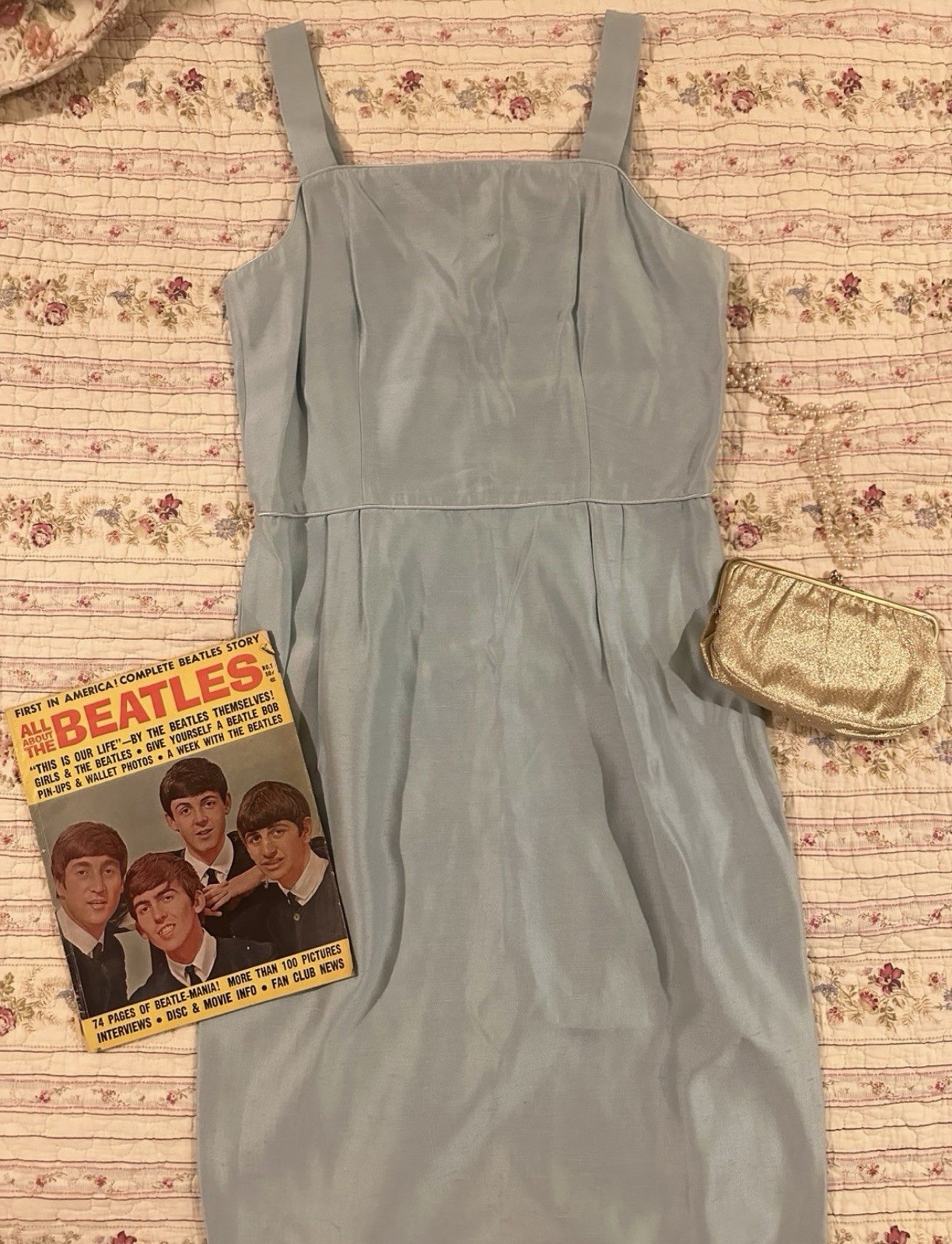 True Vintage 70s Caron Chicago Ice Blue Cocktail Dress Size 10 Mod Mini Shift S