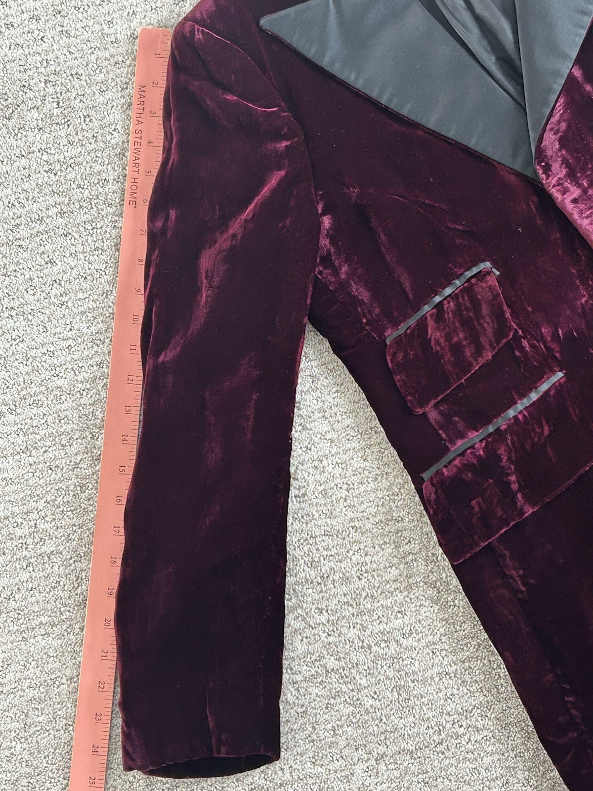 Men’s Vintage 70’s Burgundy Velvet Tuxedo Smoking Jacket 37 R Wide Collar WOW!