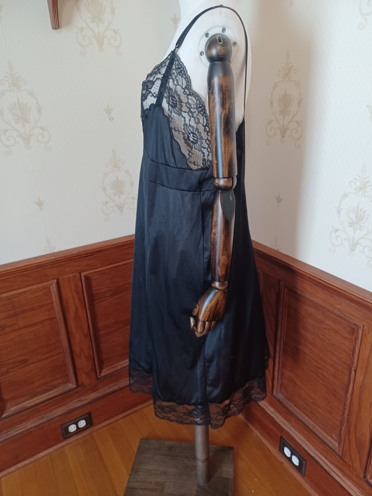 Vintage 1960s Mid-century Black Lace Coquette Bombshell Full Slip Lingerie Dress