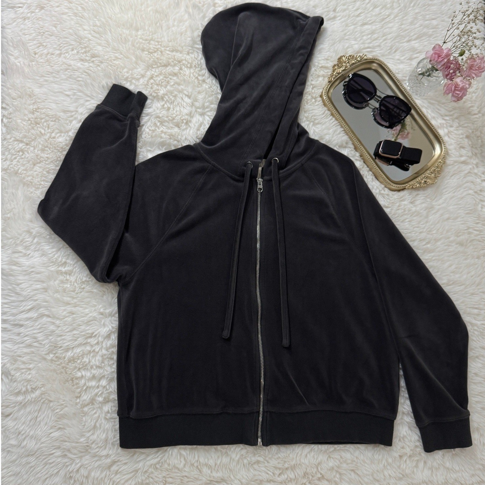 Vintage H&M L.O.G.G hoodie velour cozy Y2K aesthetic gray zip S