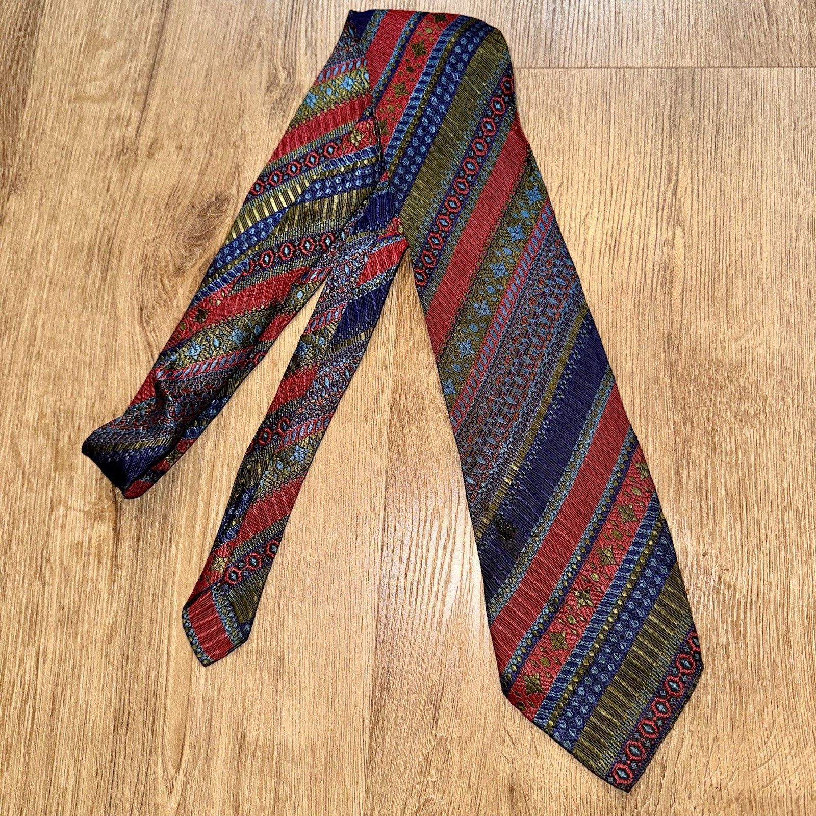 Vintage 1960s Necktie Tie Mens Acetate Rayon Wide Striped Disco Shiny Rat Pack