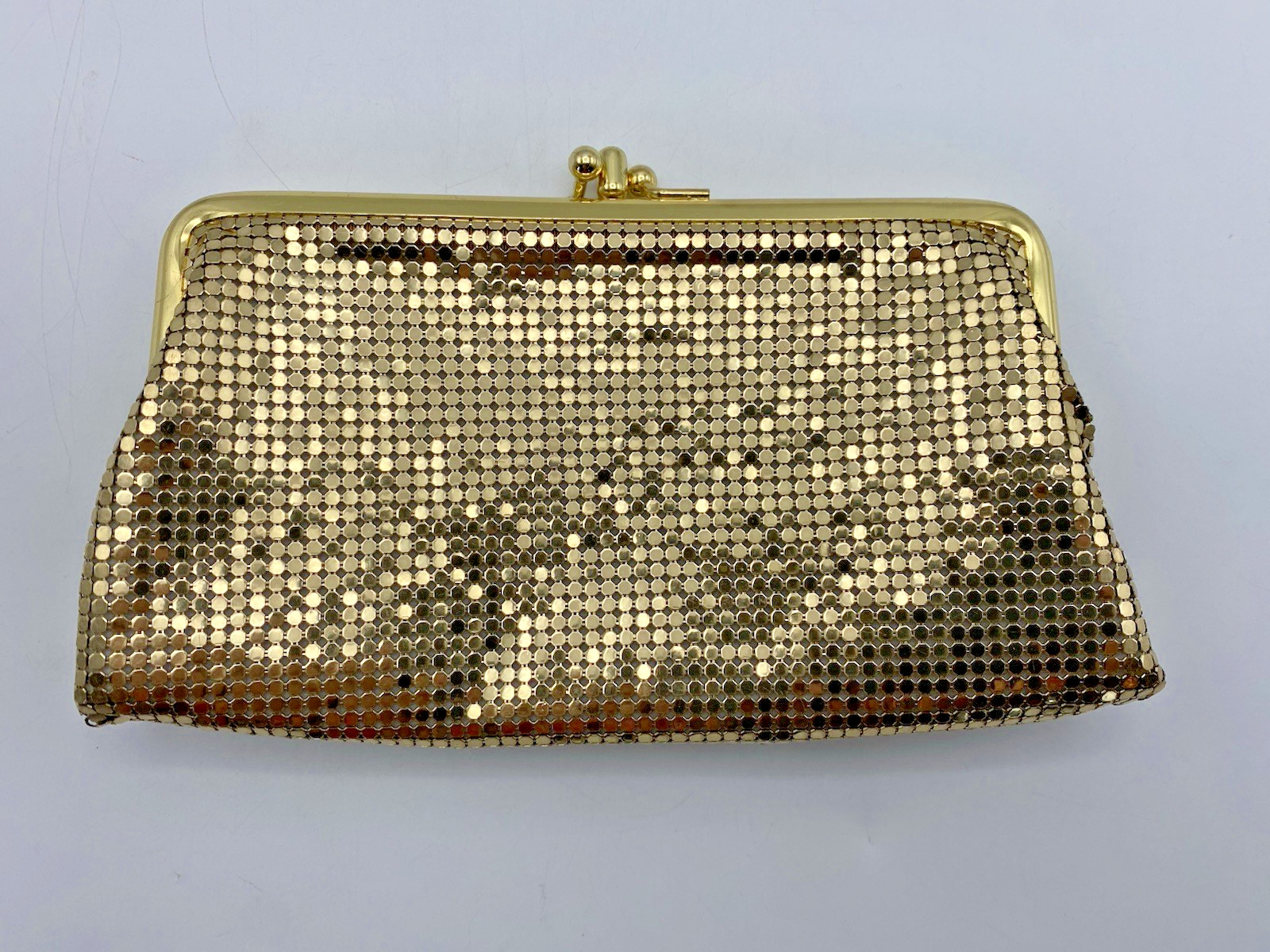 Vtg Whiting & Davis GOLD Mesh DOUBLE Kiss Lock 2 Compartment Clutch Evening Bag