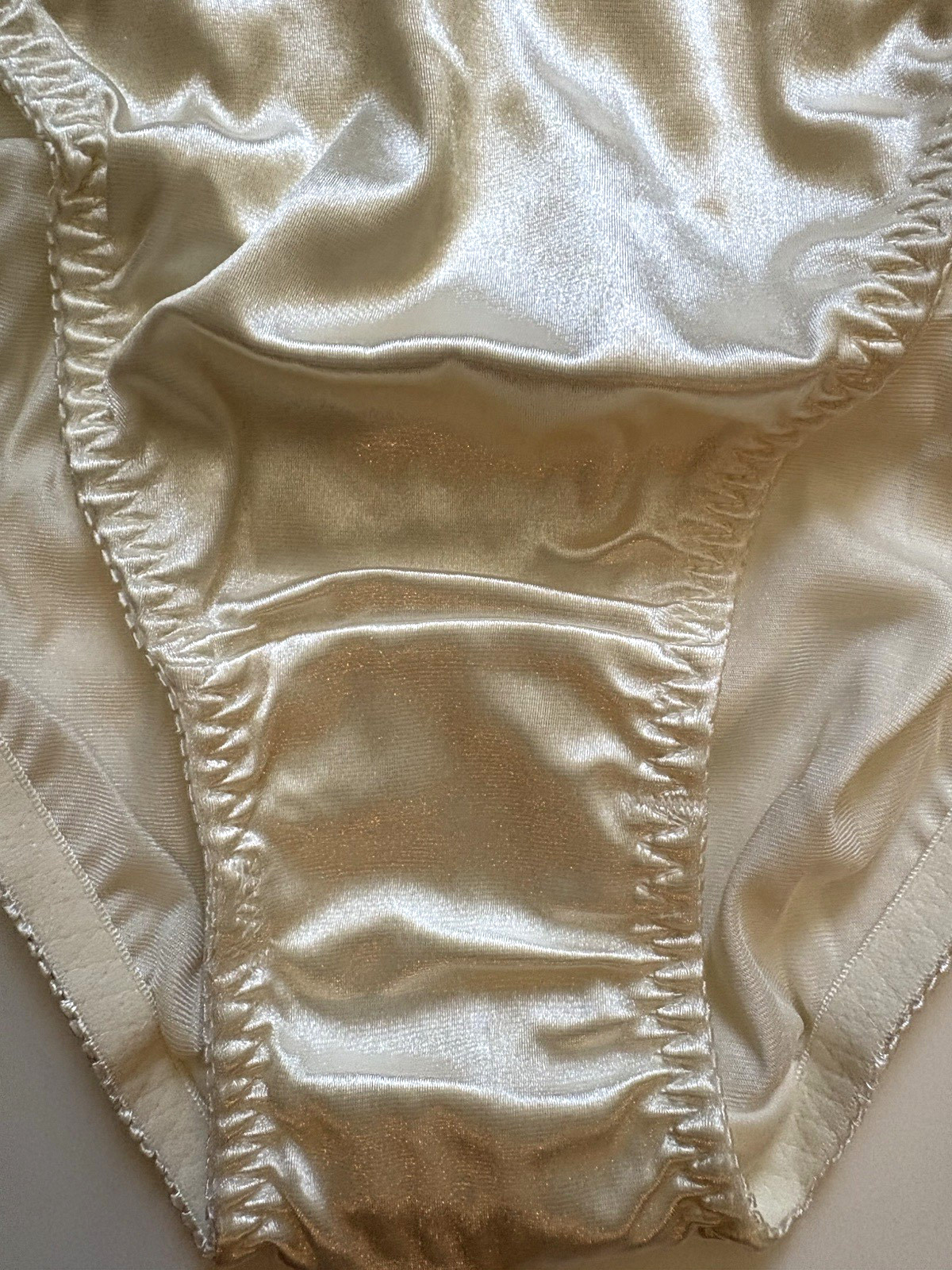 Vintage Victoria’s Secret Second Skin Satin Ivory Y2K High Cut French Leg Panty