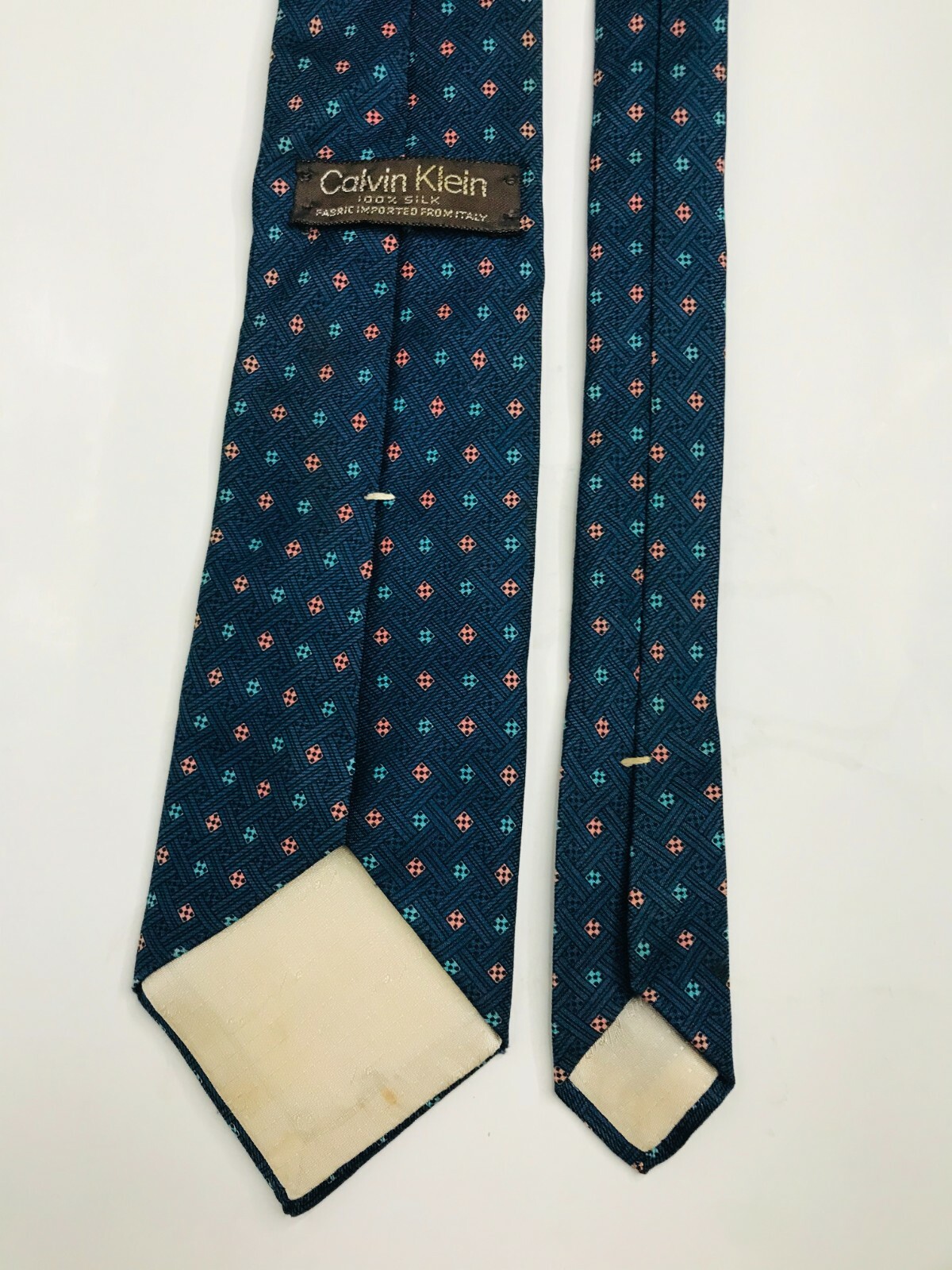 Calvin Klein Neck Tie 100% Silk Imported from Italy