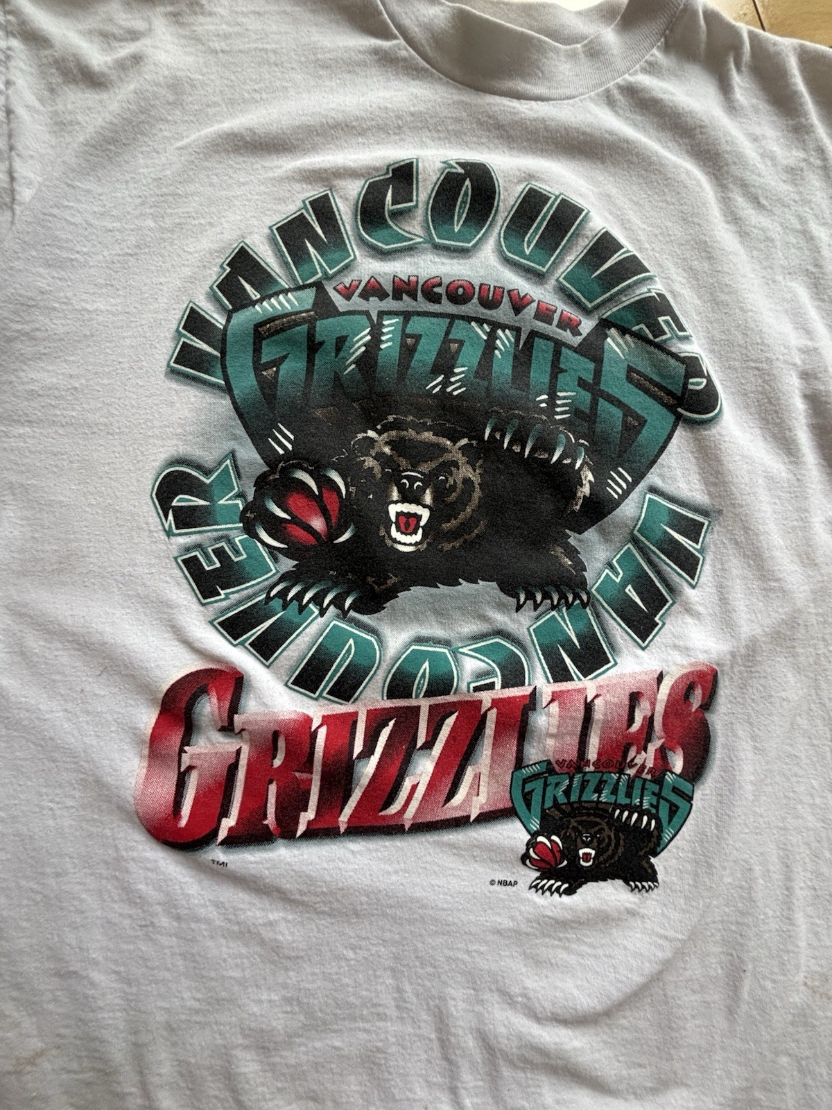 Vintage Vancouver Grizzlies 90s NBA T Shirt Large Big Logo White Basketball Tee
