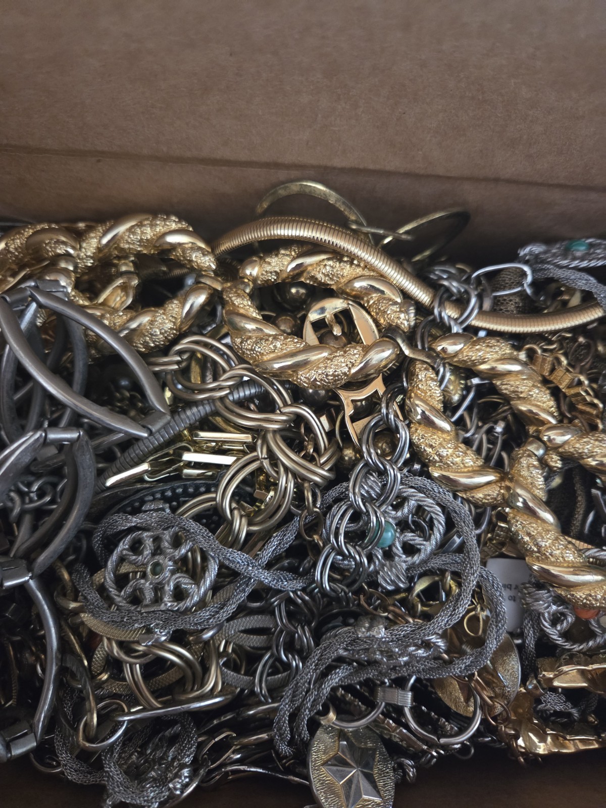 Lot of 15lb Vintage/Modern Silver/Gold Tone Chain Belts Mystery Lot