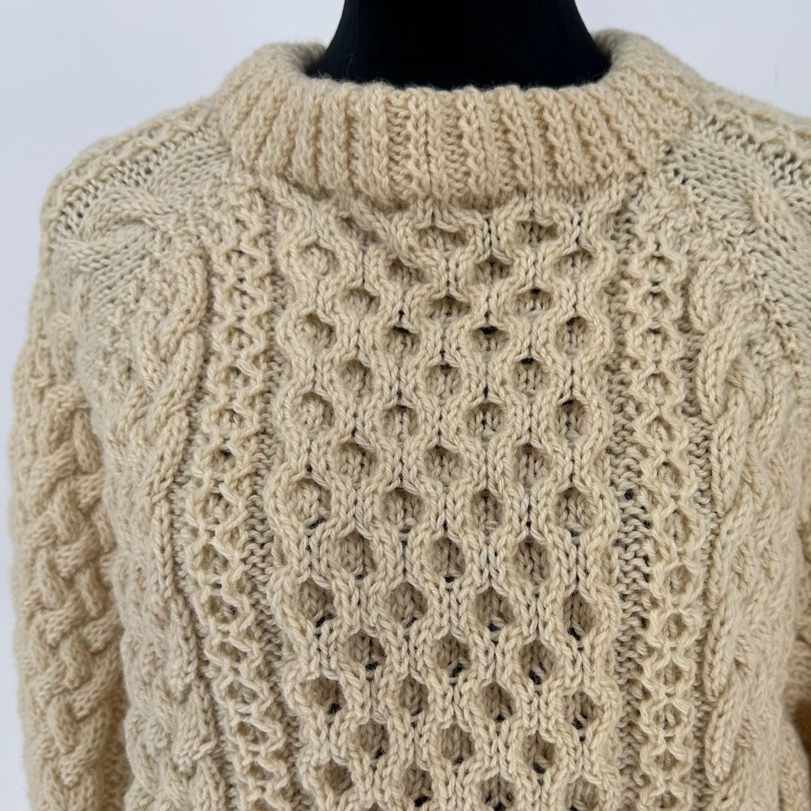 Vintage United Kingdom 100% Pure New Wool Chunky Fisherman Pullover Sweater Men