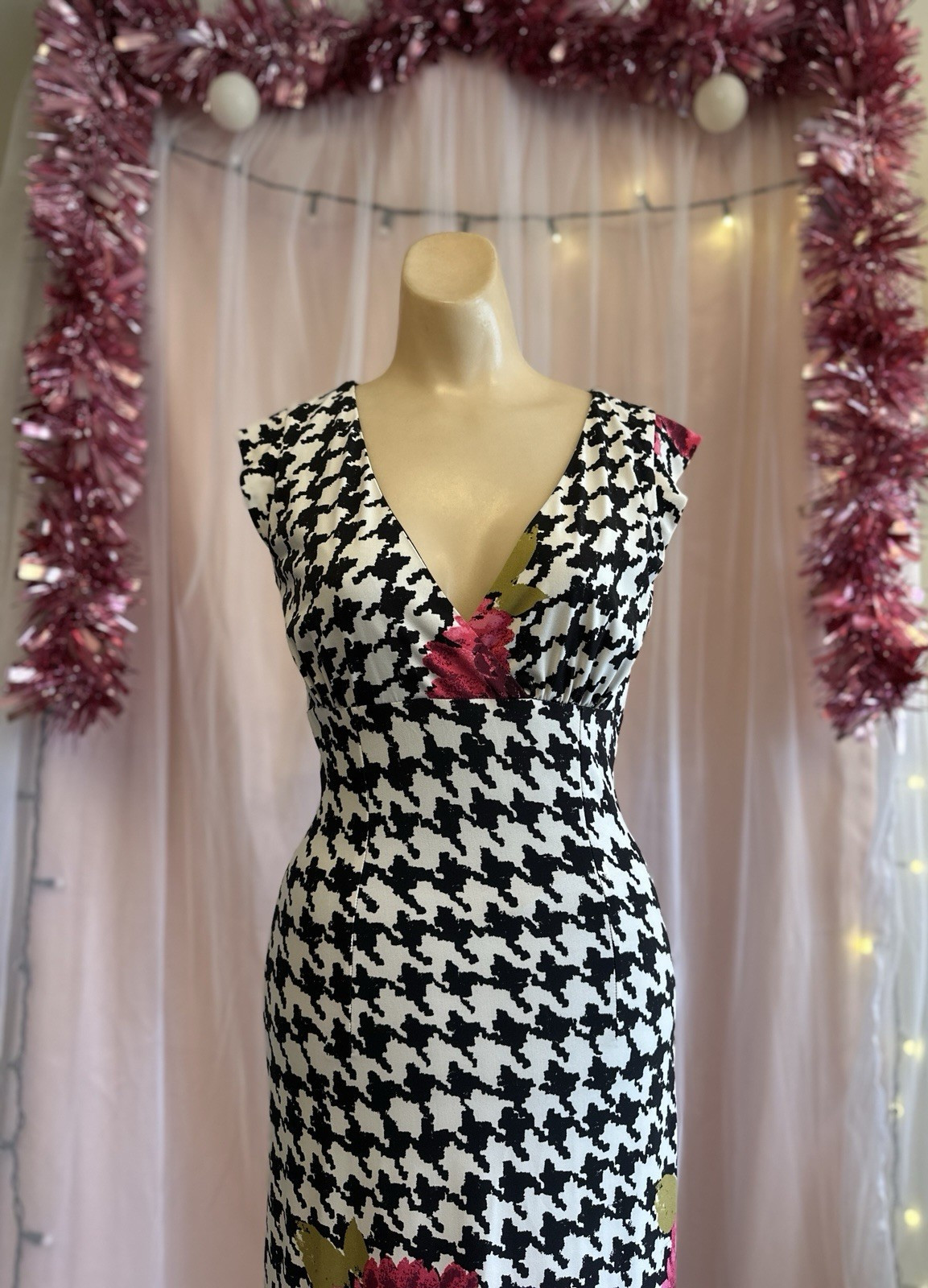 Vintage Y2K 2000s Does 60s Wiggle Pencil Dress Houndstooth Floral Deep V S