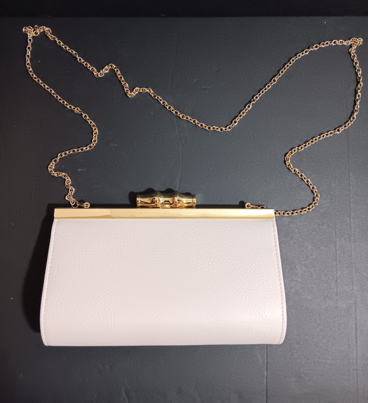 Ivory Cream Color Clutch Purse with Gold Clasp & Chain 5″x 8.5″in See Pics
