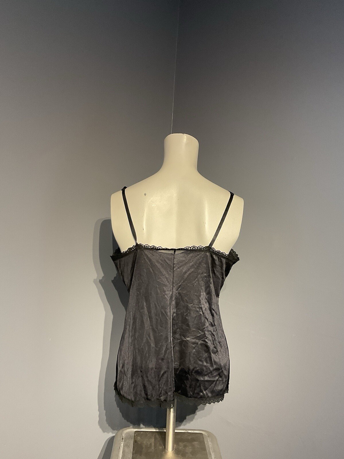 Vintage Sears It Doesn’t Slip Tank Top Size 38 Anti Cling